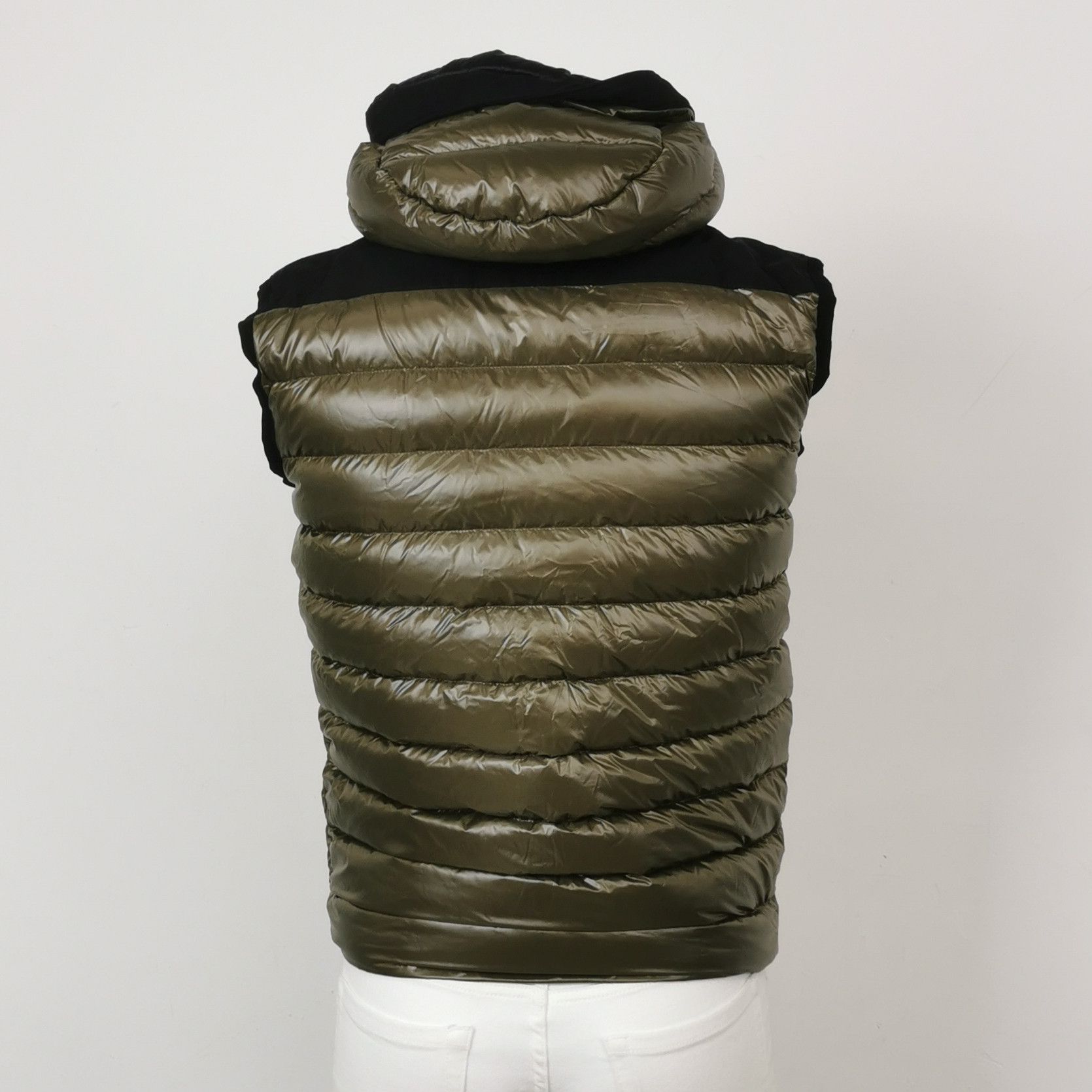 Burberry Burberry Men xs Vests Size US XS / EU 42 / 0 - 2 Thumbnail