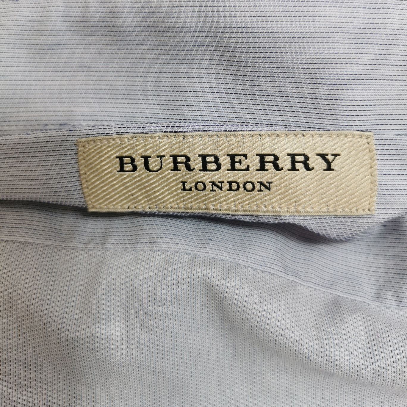 Burberry Burberry Men xl Button Ups Size US XL / EU 56 / 4 - 4 Thumbnail