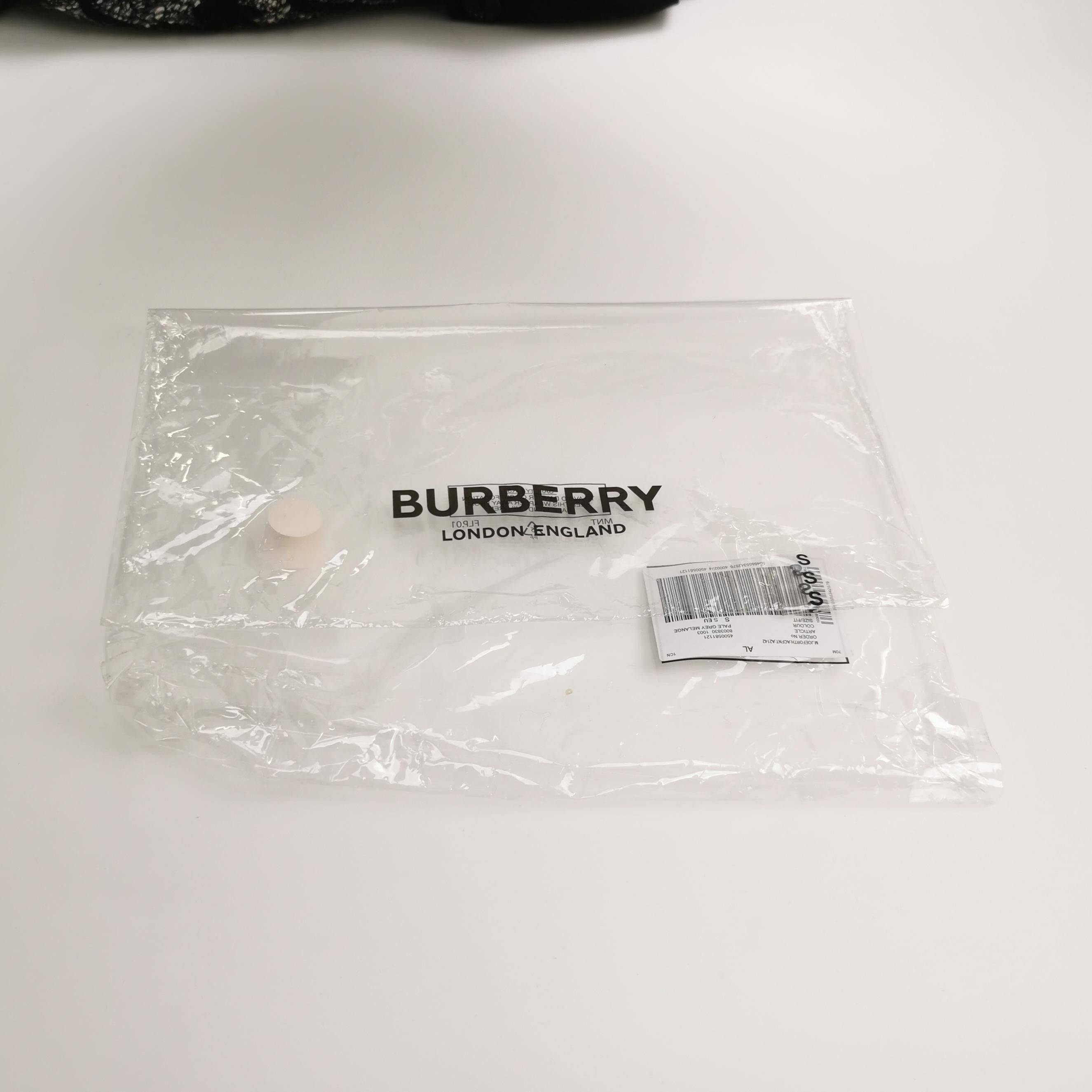 Burberry Burberry Men s Short Sleeve Shirts Size US S / EU 44-46 / 1 - 5 Thumbnail