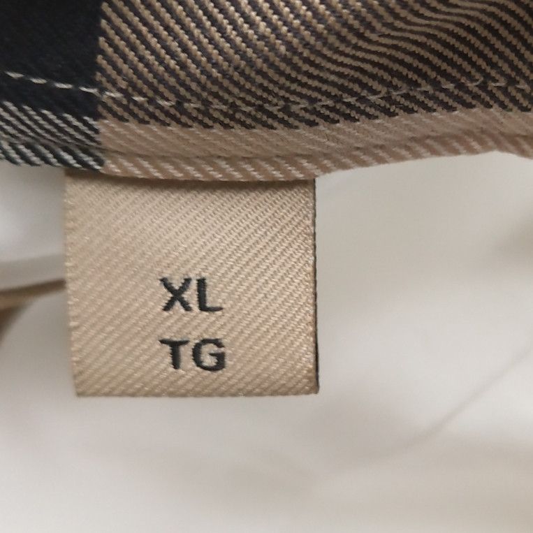 Burberry Burberry Men xl Button Ups Size US XL / EU 56 / 4 - 9 Thumbnail