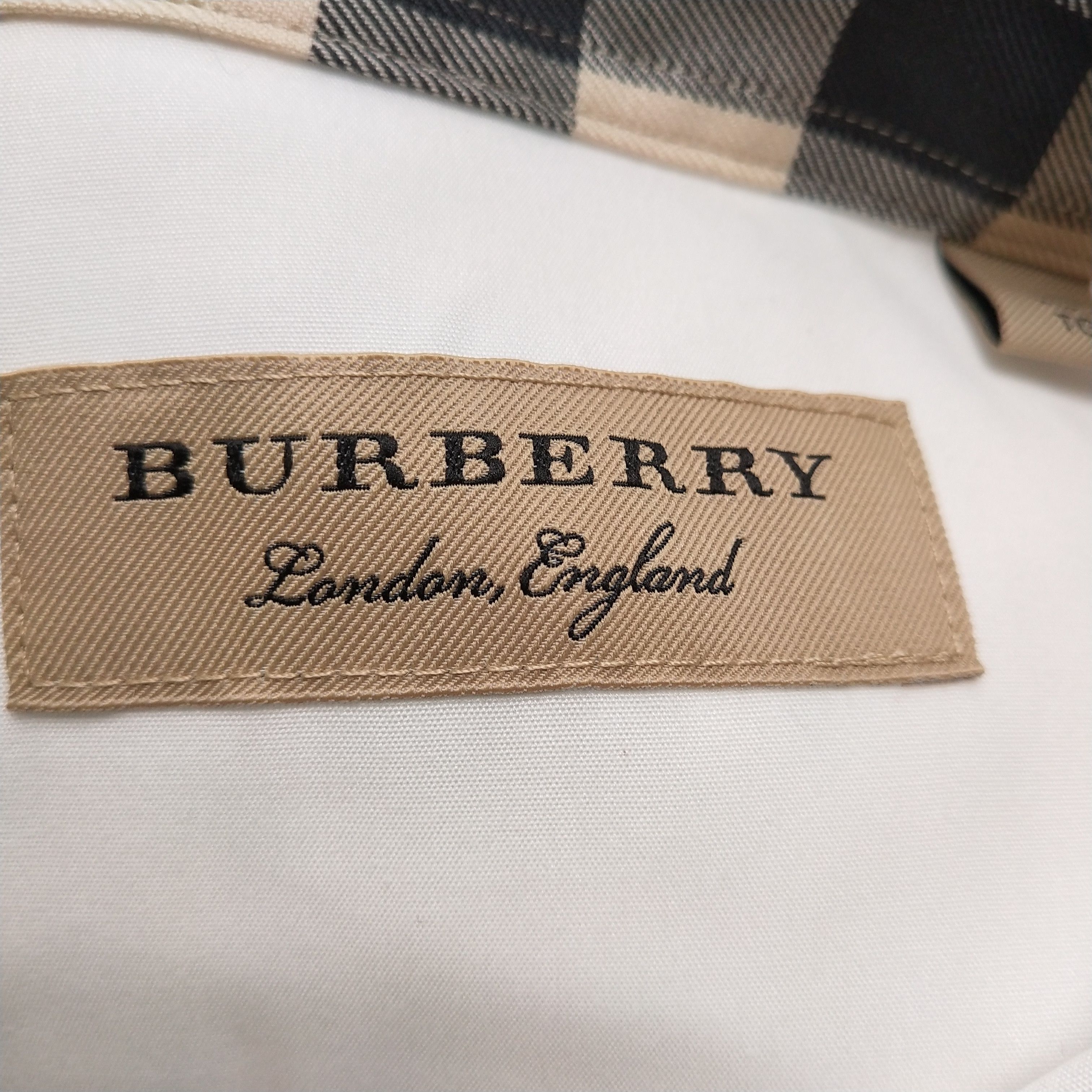 Burberry Burberry Men xl Button Ups Size US XL / EU 56 / 4 - 7 Thumbnail