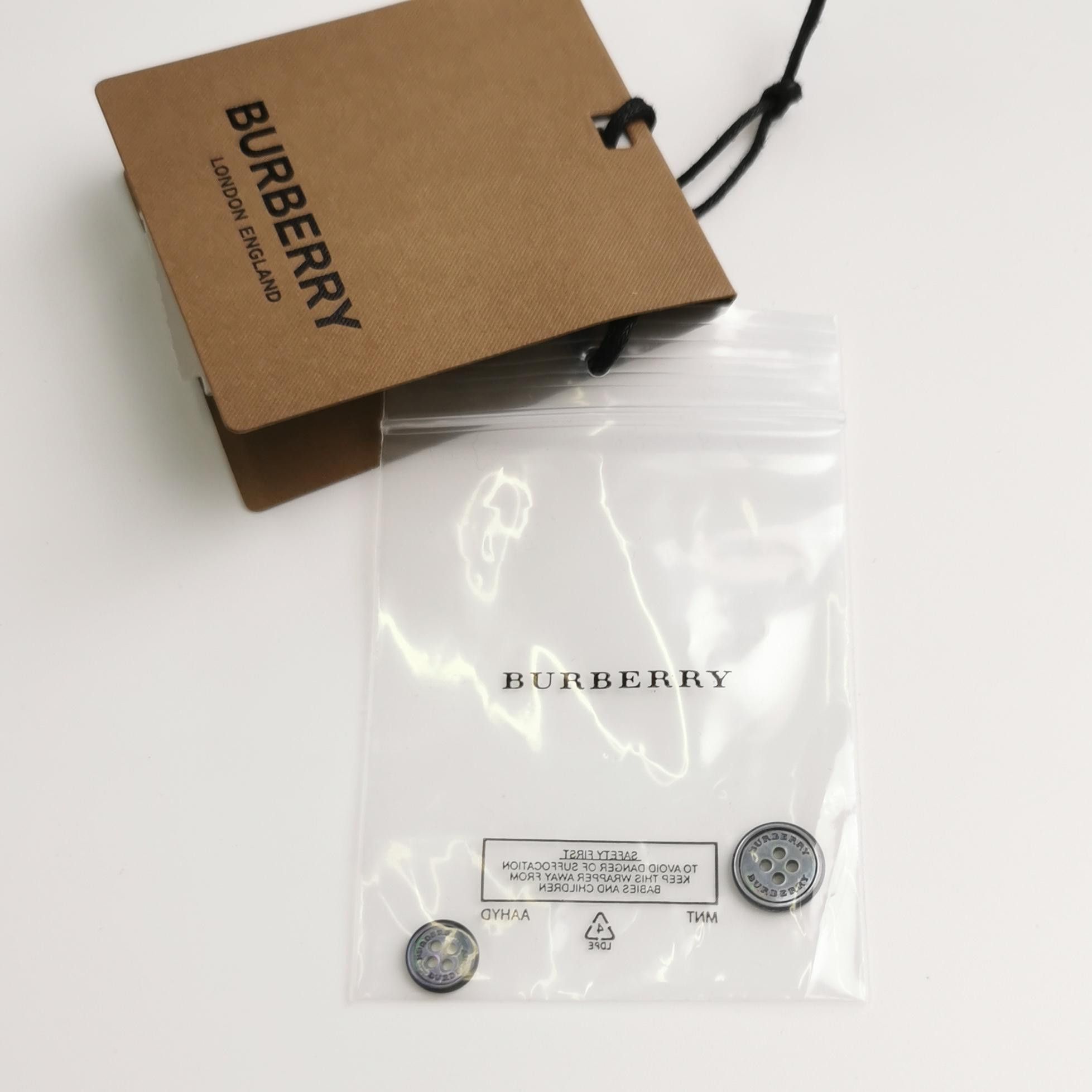 Burberry Burberry Men l Button Ups Size US L / EU 52-54 / 3 - 5 Thumbnail