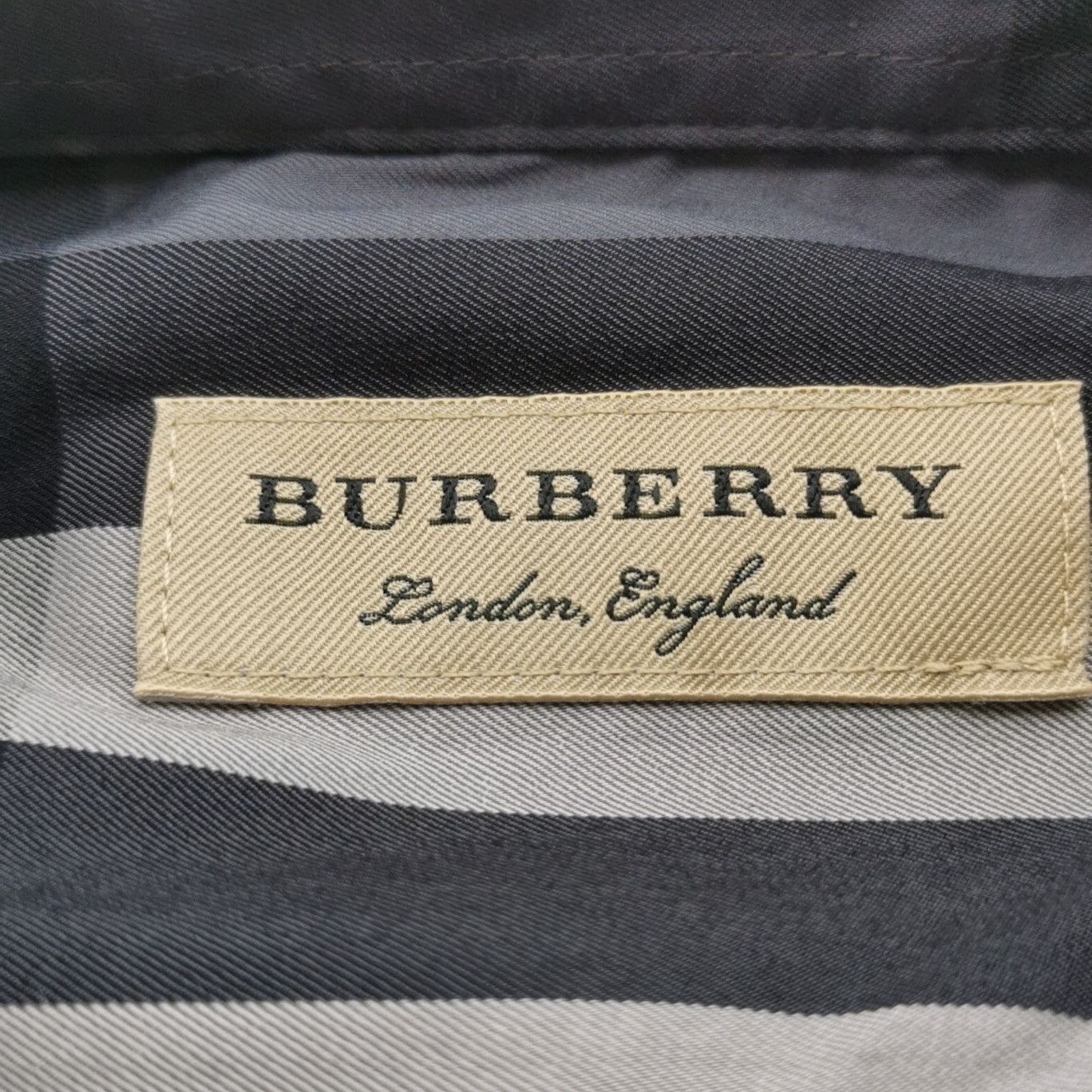 Burberry Burberry Men l Button Ups Size US L / EU 52-54 / 3 - 6 Thumbnail