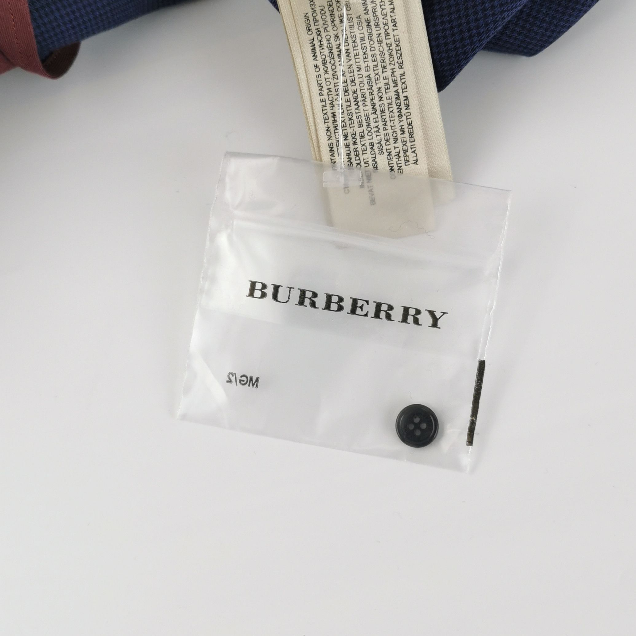 Burberry Burberry Men m Button Ups Size US M / EU 48-50 / 2 - 5 Thumbnail
