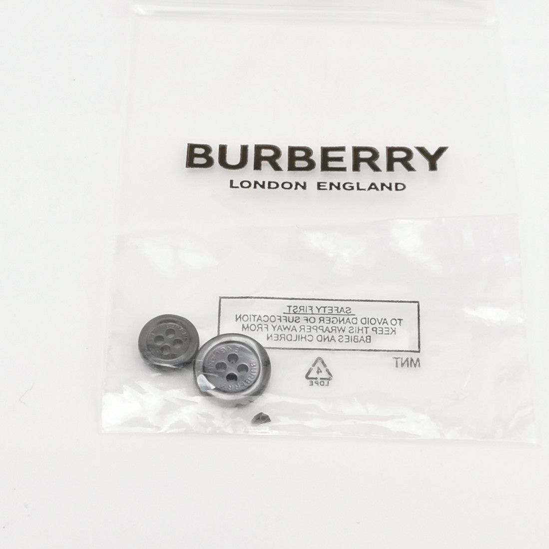 Burberry Burberry Men s Button Ups Size US S / EU 44-46 / 1 - 5 Thumbnail