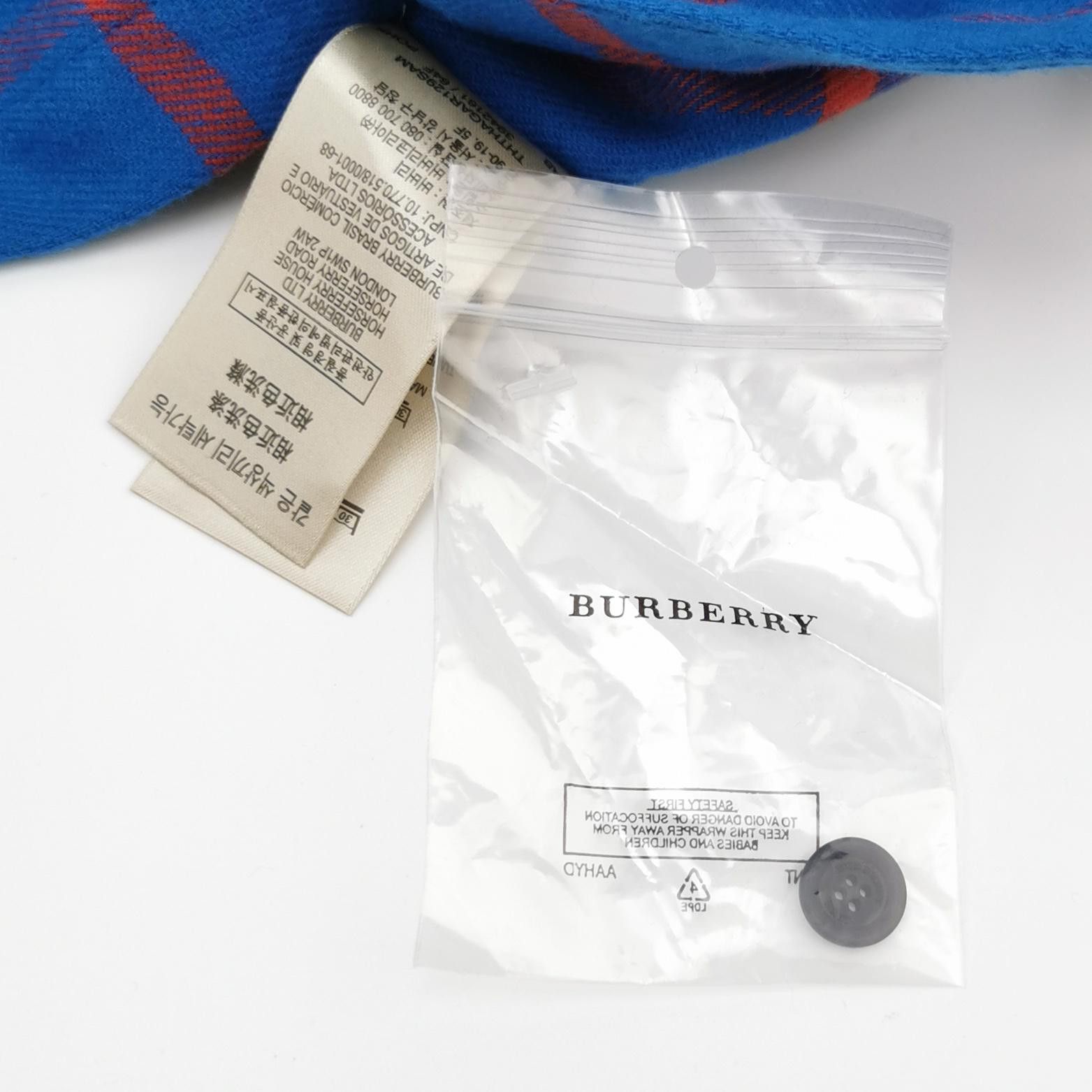 Burberry Burberry Men m Button Ups Size US M / EU 48-50 / 2 - 5 Thumbnail