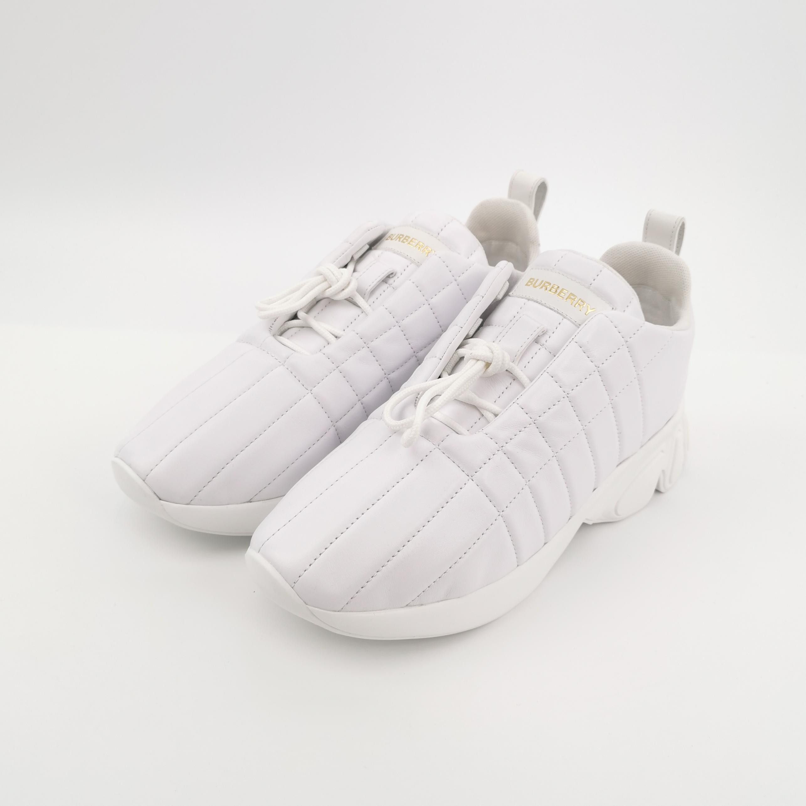 Burberry Burberry Men 8 Lowtop Sneakers Size US 8 / EU 41 - 2 Thumbnail
