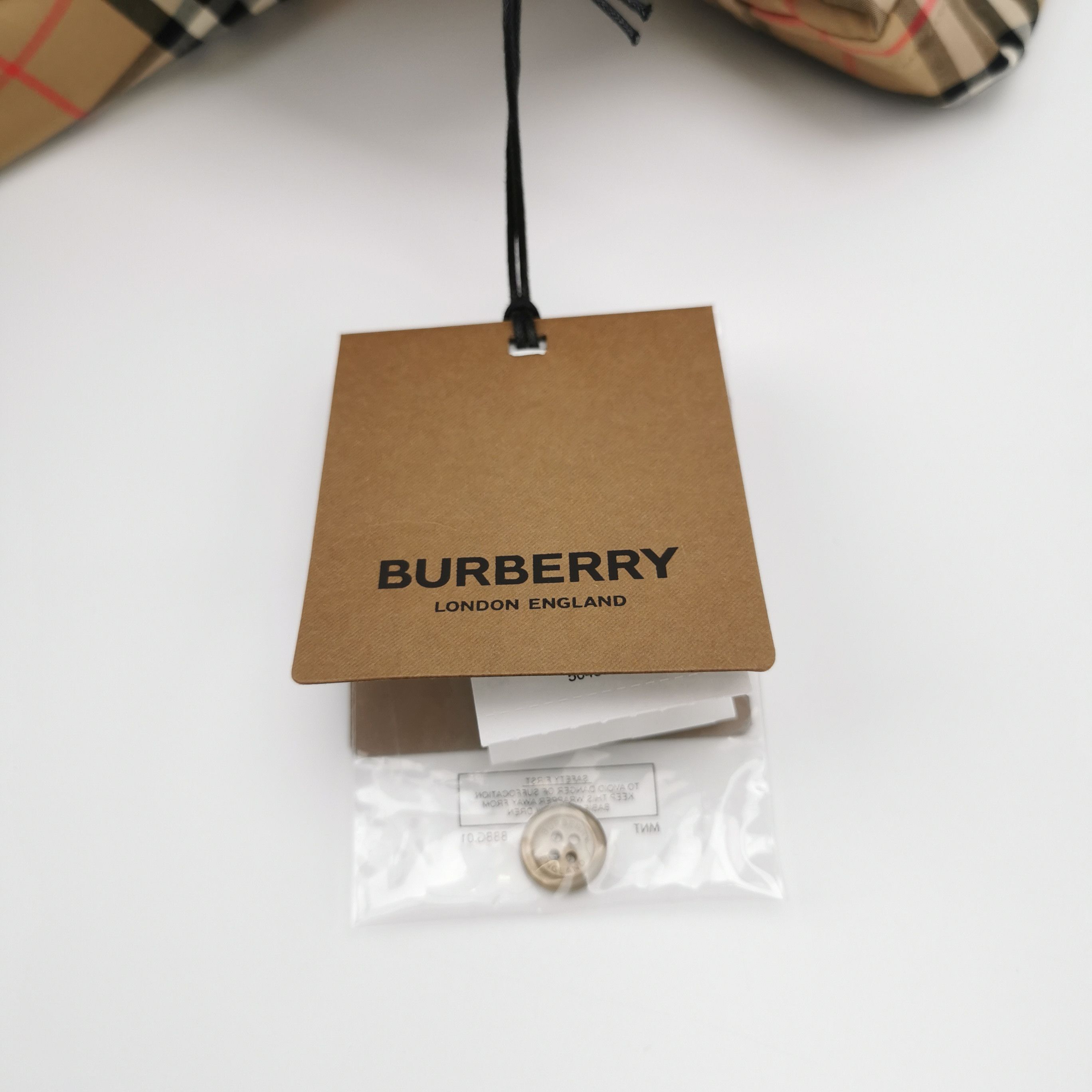 Burberry Burberry Men l Button Ups Size US L / EU 52-54 / 3 - 5 Thumbnail