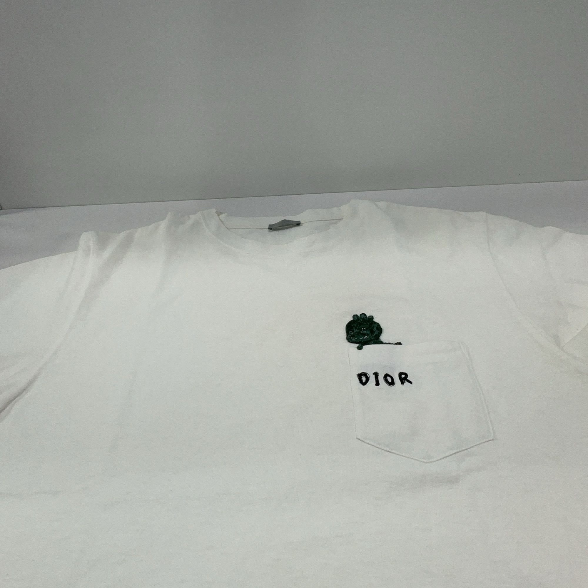 Dior Dior Cartoon Logo Pocket T-Shirt XXL Size US XXL / EU 58 / 5 - 8 Thumbnail