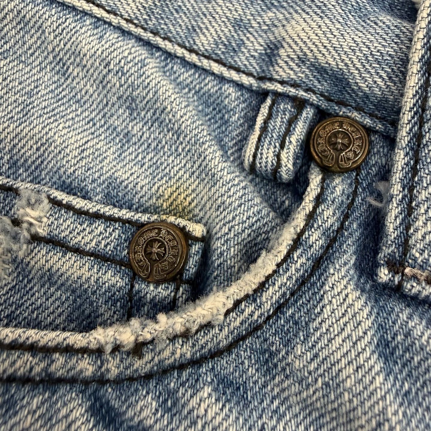 Chrome Hearts Chrome Hearts Distressed Denim Shorts Size 26 Size 26" / US 2 / IT 38 - 5 Thumbnail