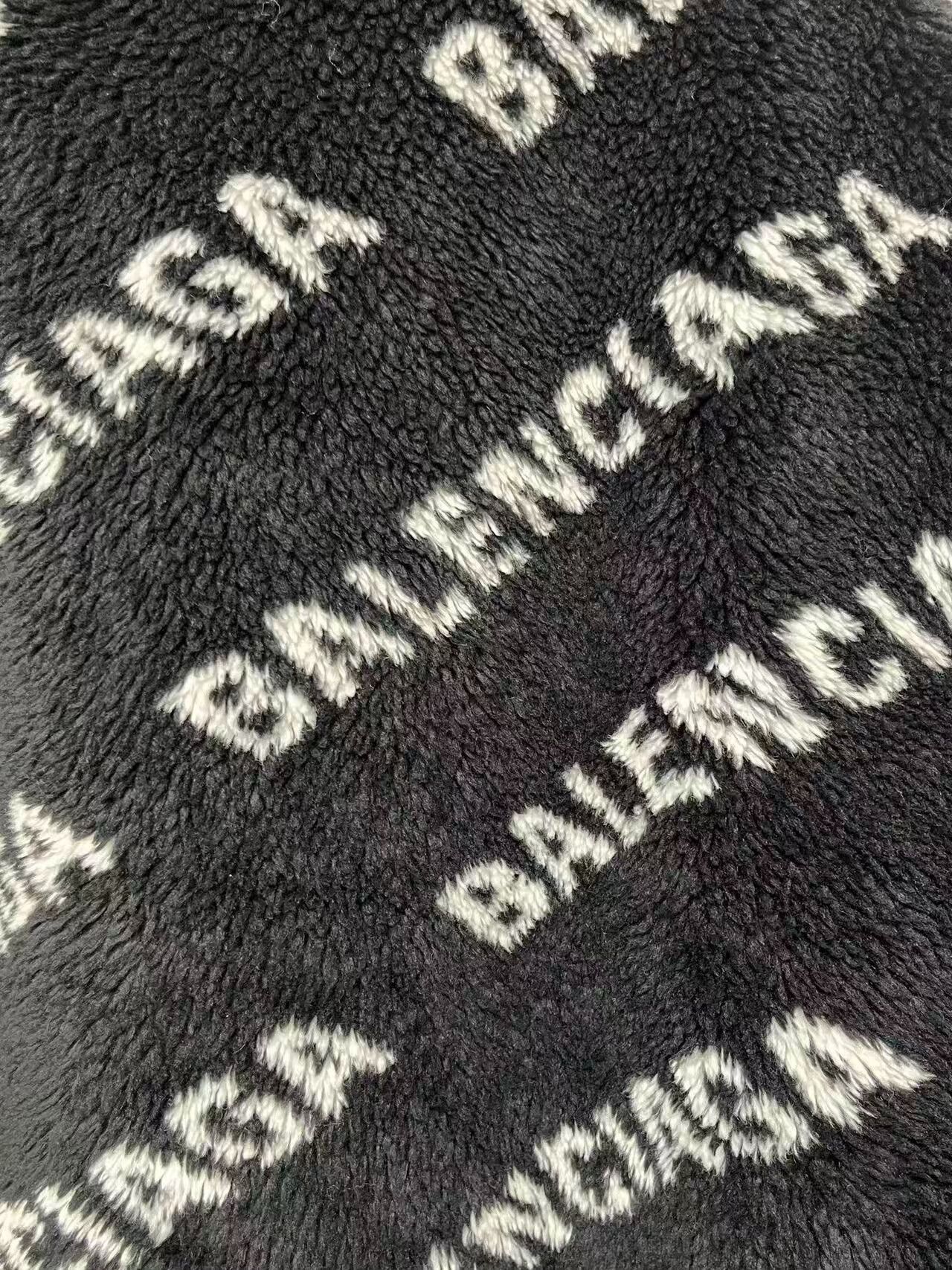 Balenciaga Balenciaga Logo Faux Fur Jacket 34 Size XS / US 0-2 / IT 36-38 - 4 Thumbnail