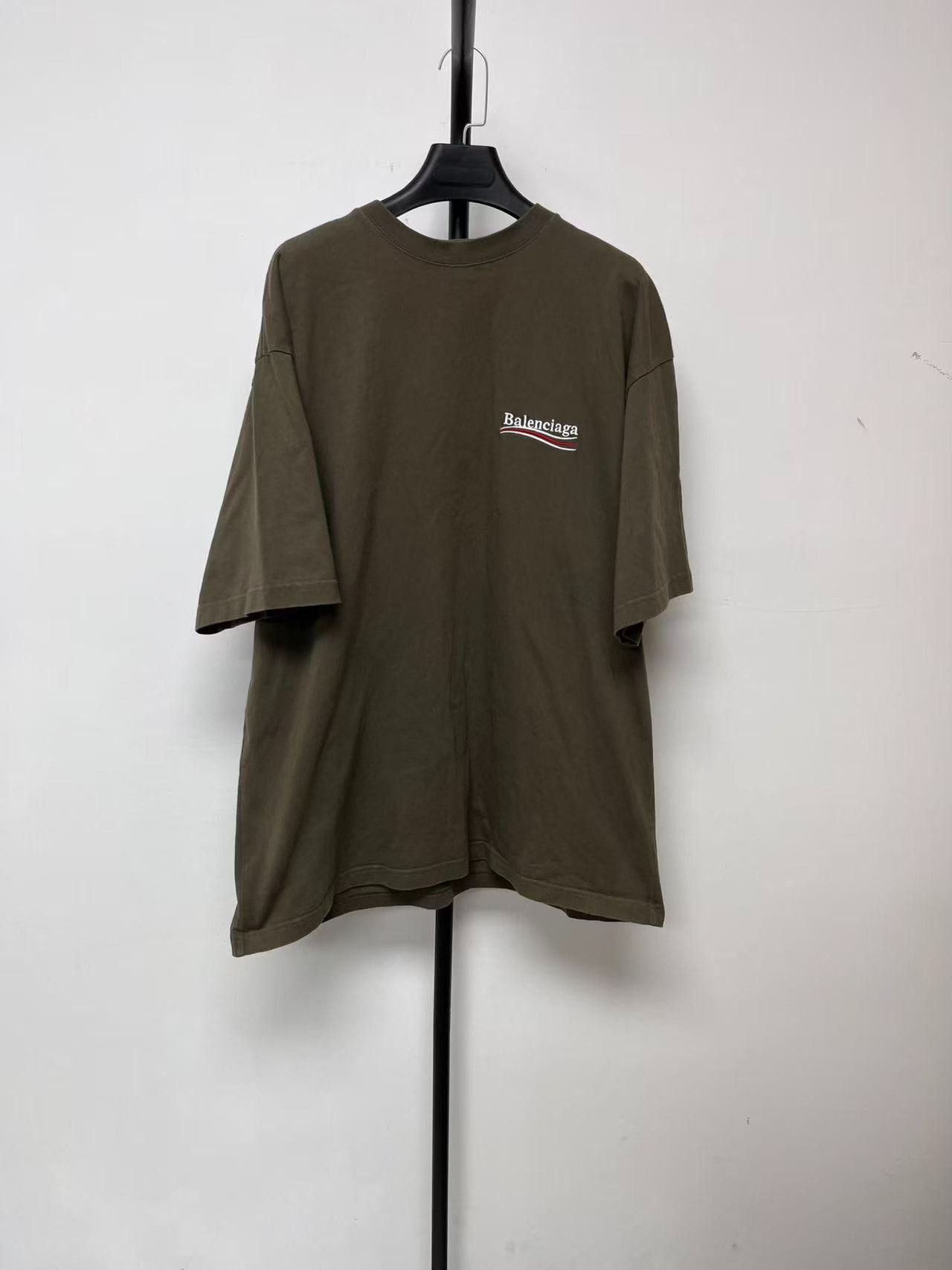 Balenciaga Balenciaga Political Campaign Logo T-Shirt Size L Size US L / EU 52-54 / 3 - 2 Thumbnail