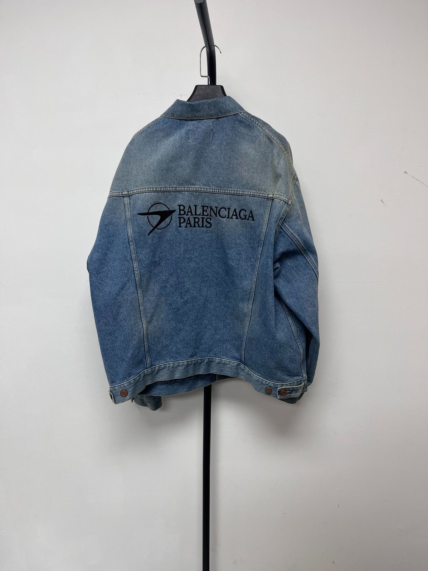 Balenciaga Balenciaga Logo Embroidered Denim Jacket XS Size US XS / EU 42 / 0 - 2 Thumbnail