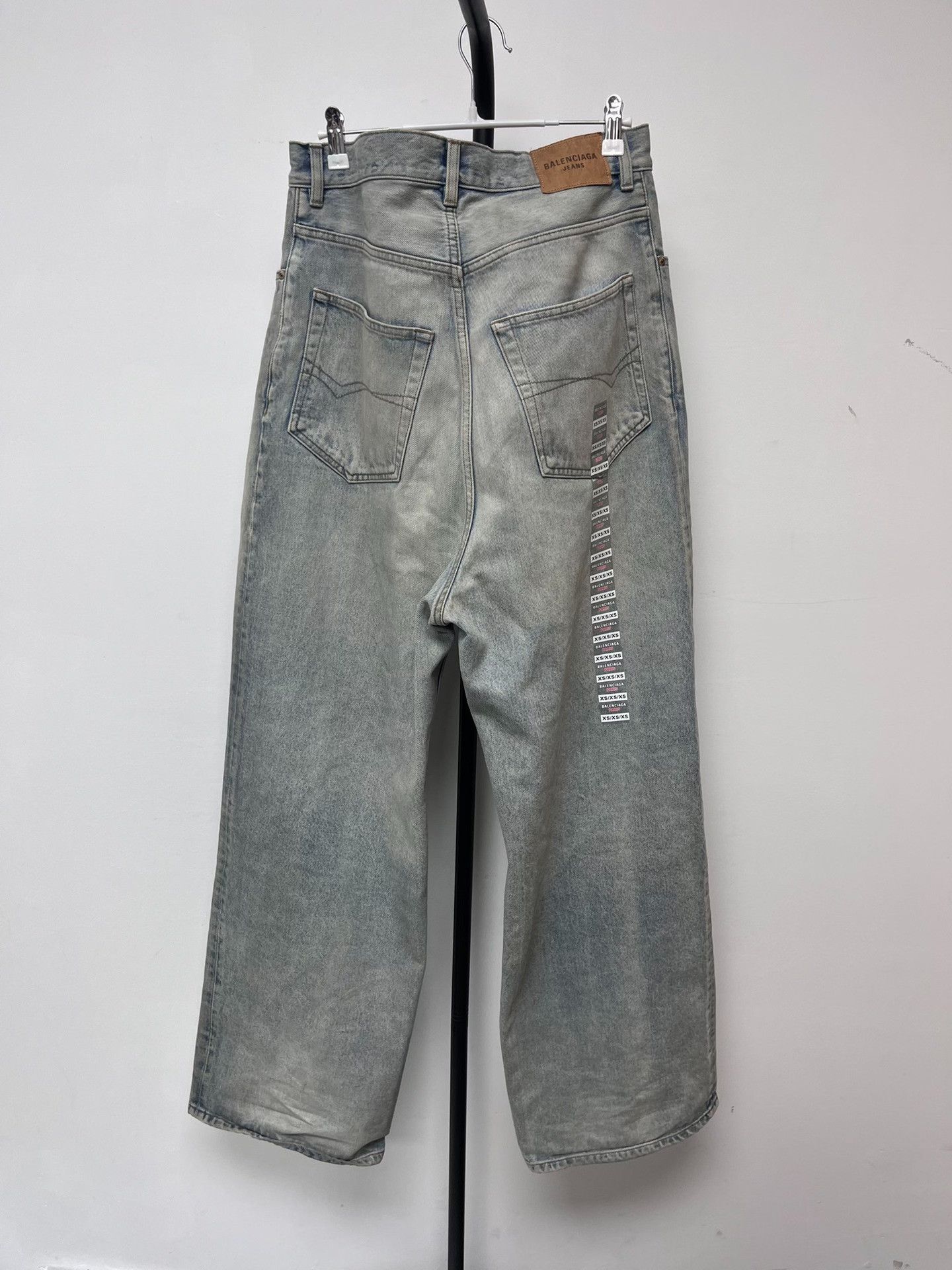 Balenciaga Balenciaga Washed Logo Tag Denim Jeans Size 28 Size US 28 / EU 44 - 3 Thumbnail