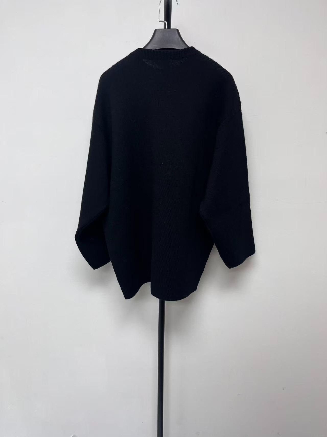 Balenciaga Balenciaga Multilingual Logo Knit Sweater XS Size XS / US 0-2 / IT 36-38 - 3 Thumbnail