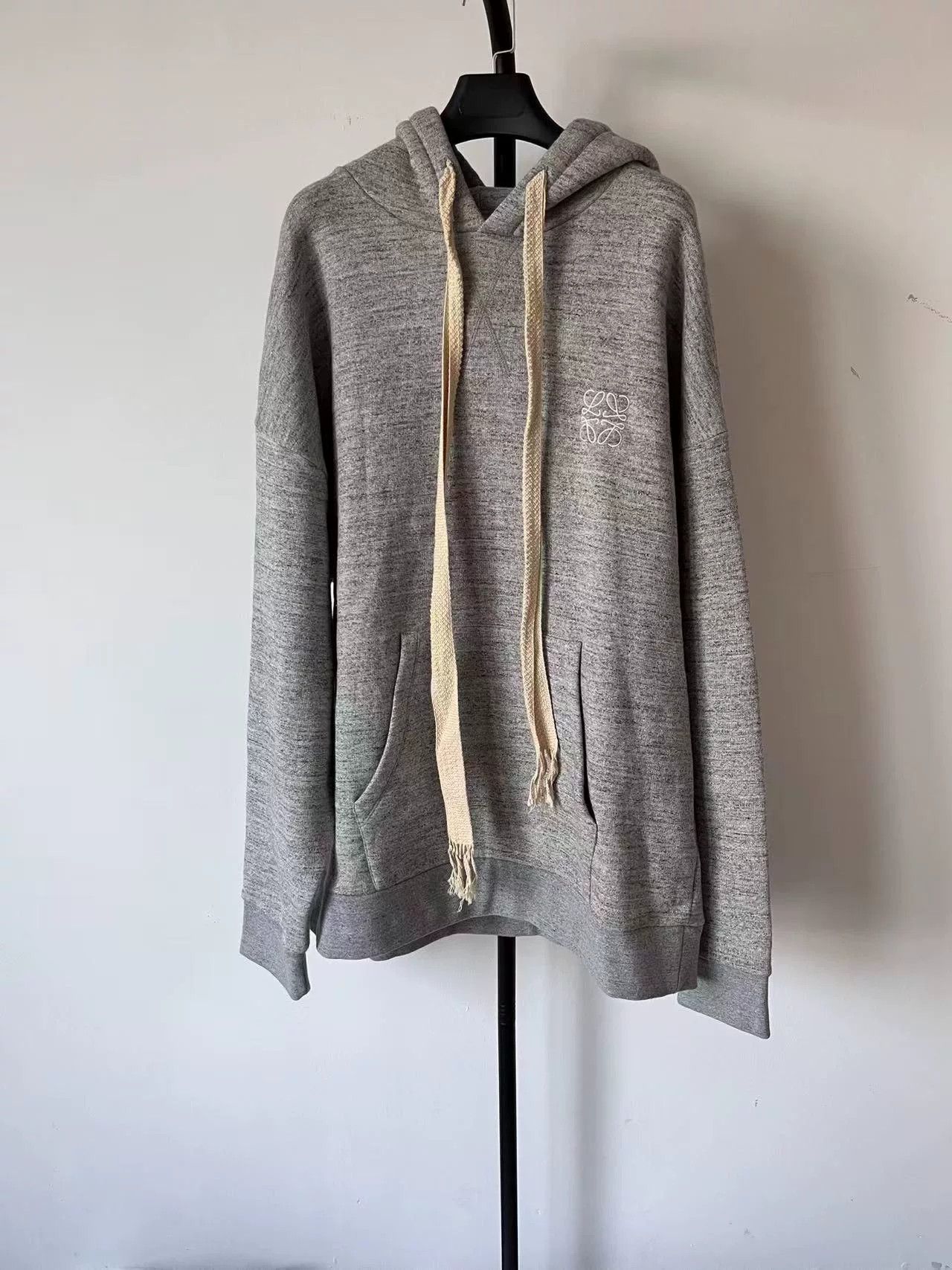 Loewe Loewe Embroidered Anagram Hoodie XL Size US XL / EU 56 / 4 - 2 Thumbnail