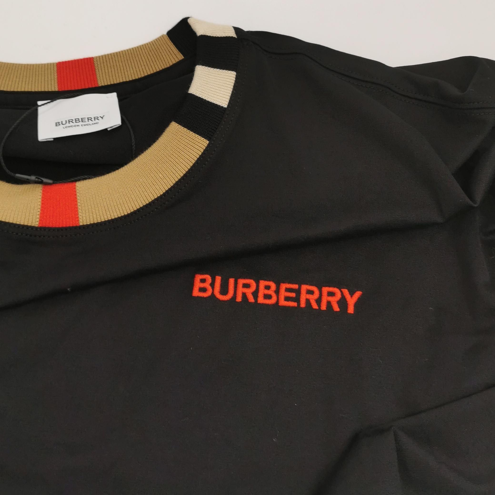 Burberry Burberry Men m Short Sleeve Shirts Size US M / EU 48-50 / 2 - 3 Thumbnail
