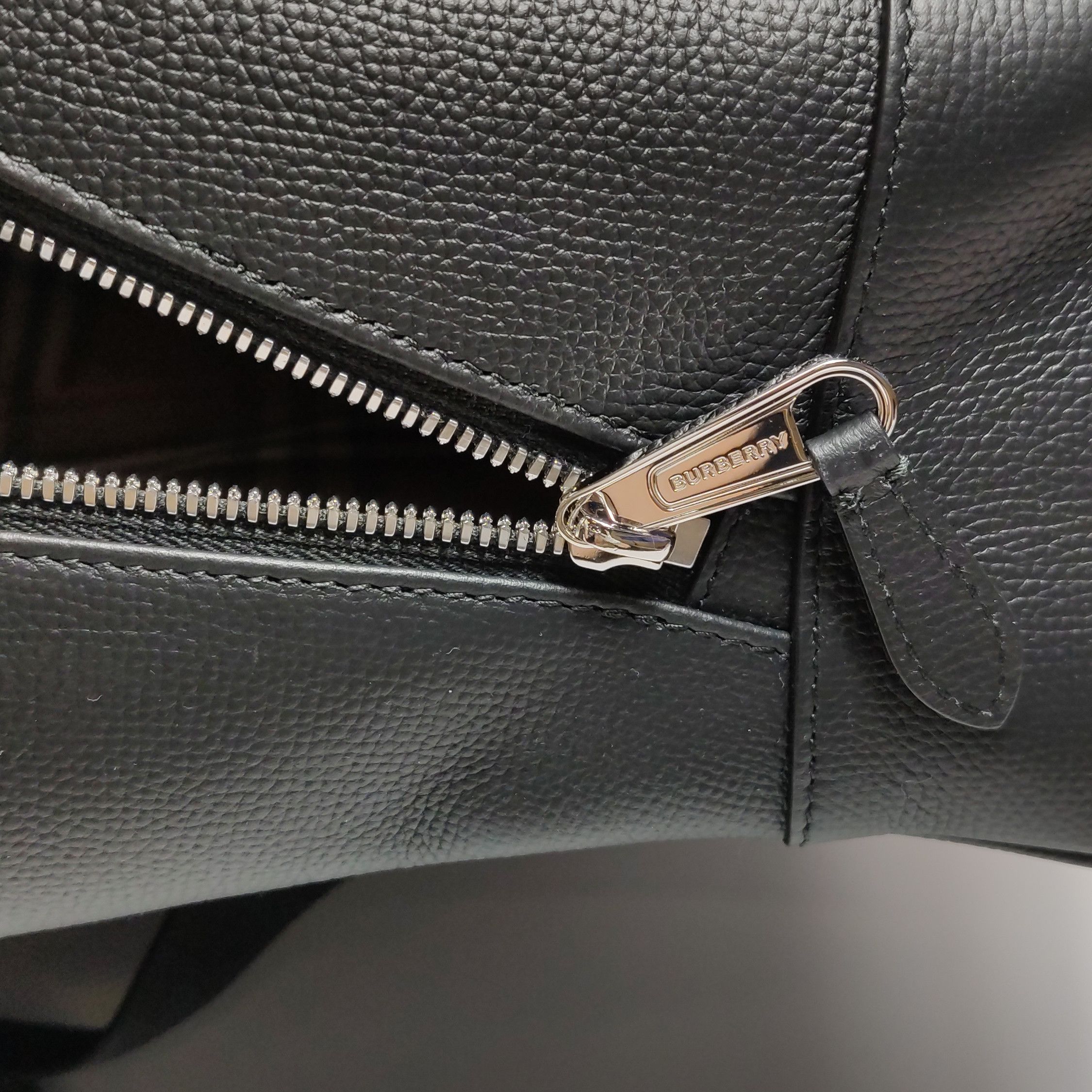 Burberry Burberry Men one size Bags Luggage Size ONE SIZE - 11 Thumbnail