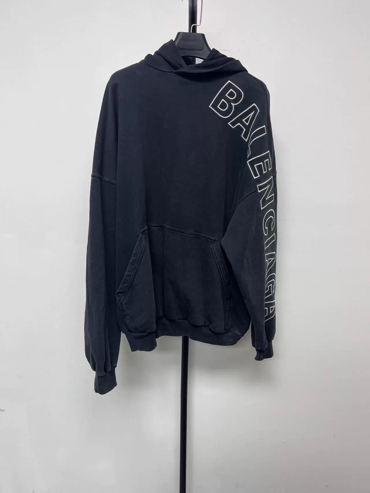 Balenciaga Balenciaga Logo Print Hoodie Size 2 Size US M / EU 48-50 / 2 - 2 Thumbnail