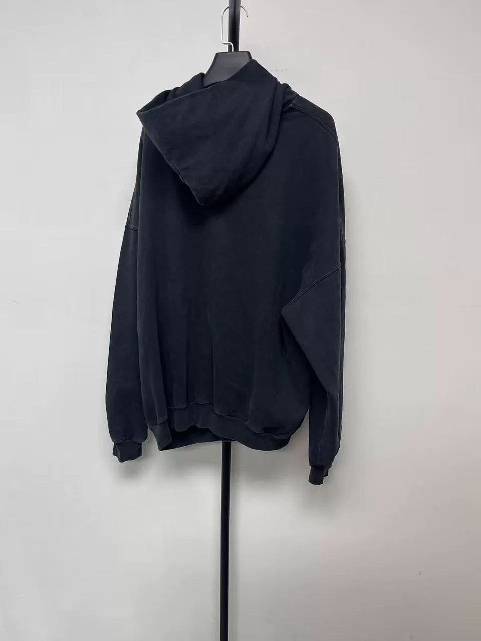 Balenciaga Balenciaga Logo Print Hoodie Size 2 Size US M / EU 48-50 / 2 - 3 Thumbnail