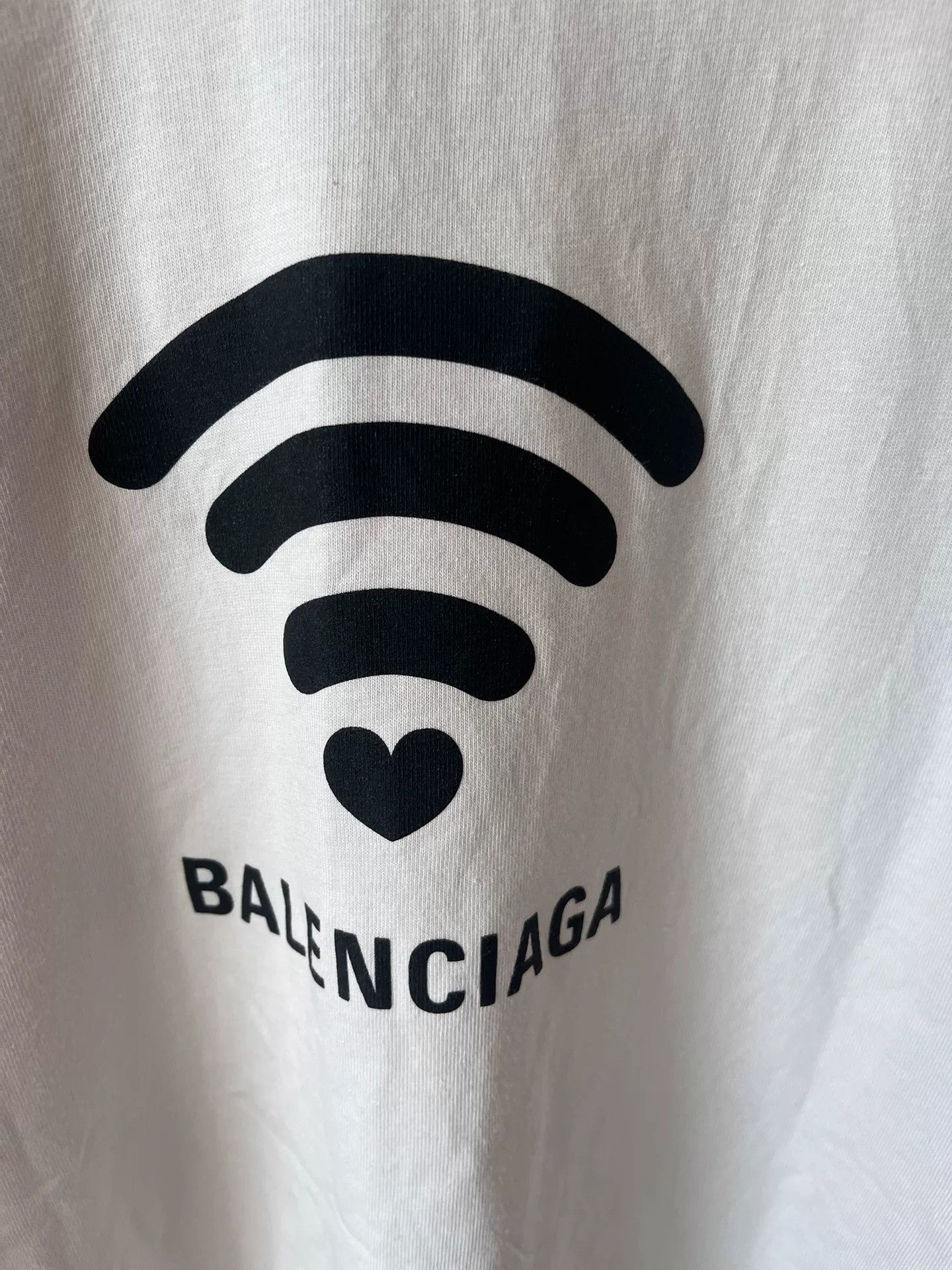 Balenciaga Balenciaga Heart Wifi Logo T-Shirt Size S Size US S / EU 44-46 / 1 - 3 Thumbnail