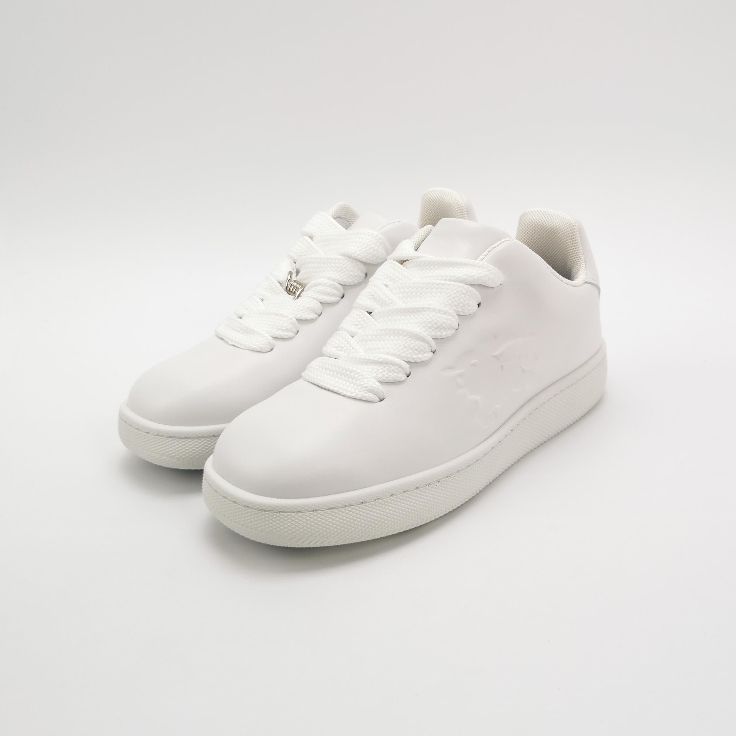 Burberry Burberry Men 10 Lowtop Sneakers Size US 10 / EU 43 - 2 Thumbnail