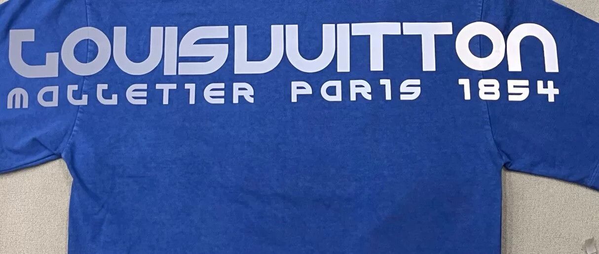 Louis Vuitton Louis Vuitton Reflective Logo T-Shirt Size M Size US M / EU 48-50 / 2 - 4 Thumbnail