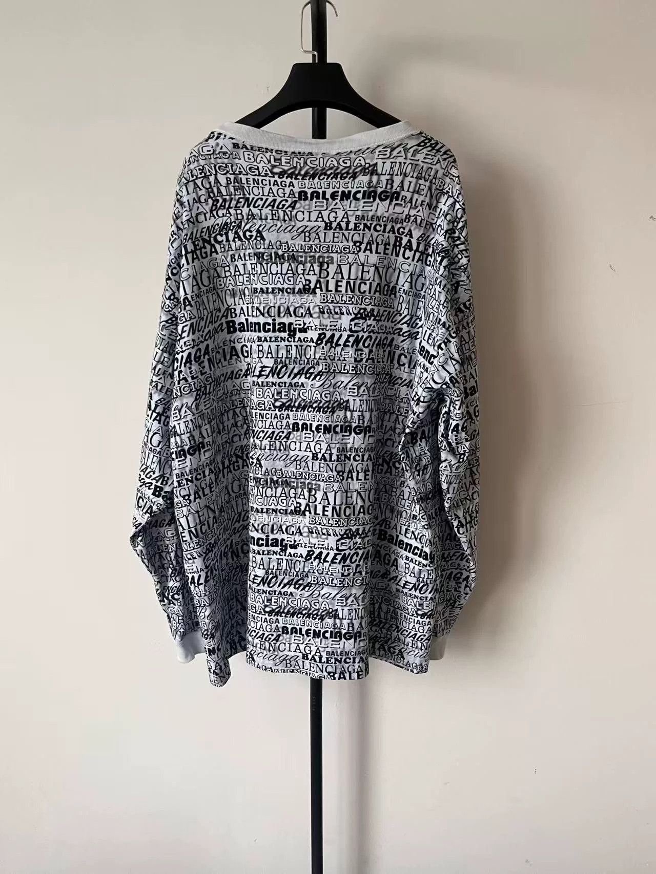 Balenciaga Balenciaga Graffiti Print Sweatshirt M Size US M / EU 48-50 / 2 - 3 Thumbnail