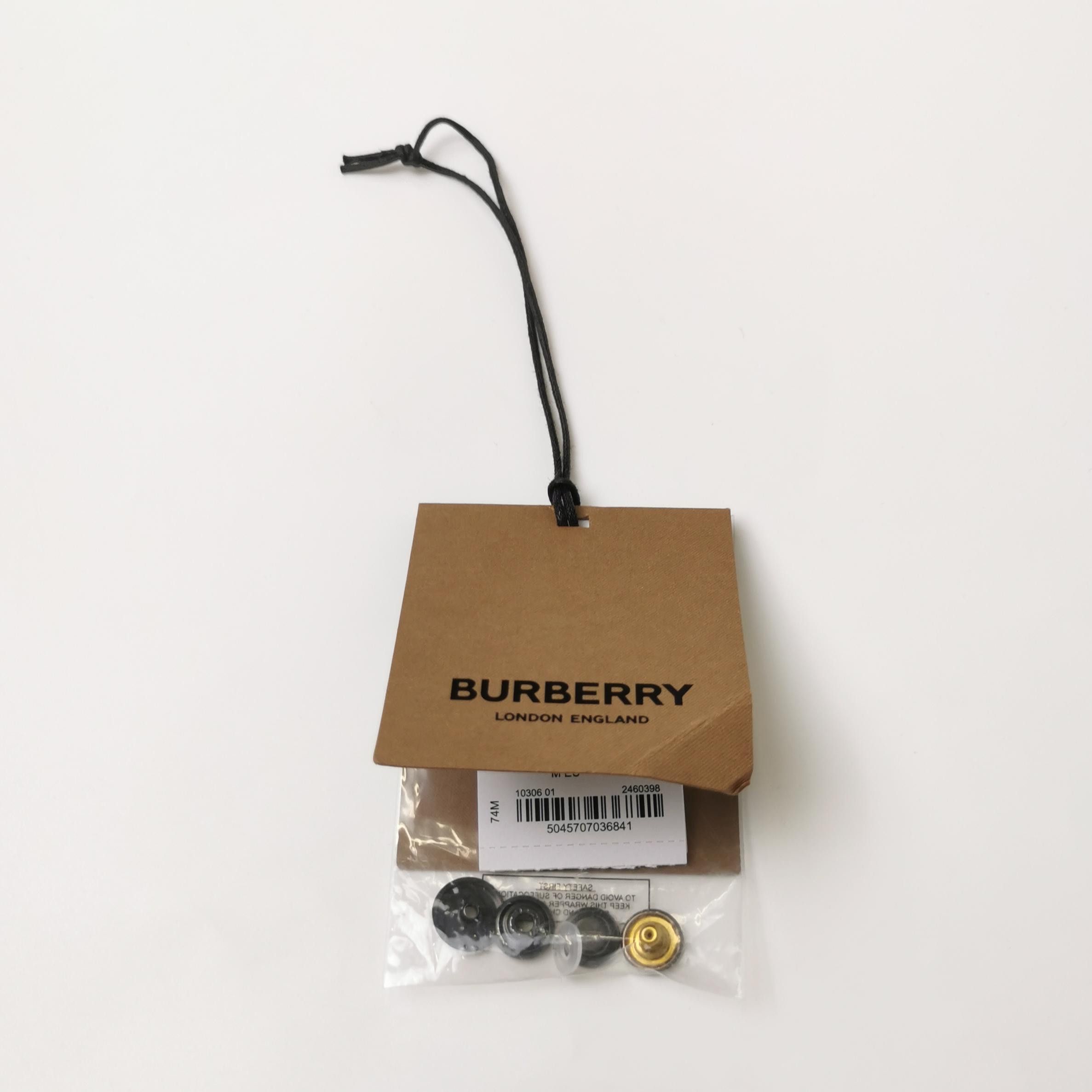 Burberry Burberry Men m Button Ups Size US M / EU 48-50 / 2 - 4 Thumbnail