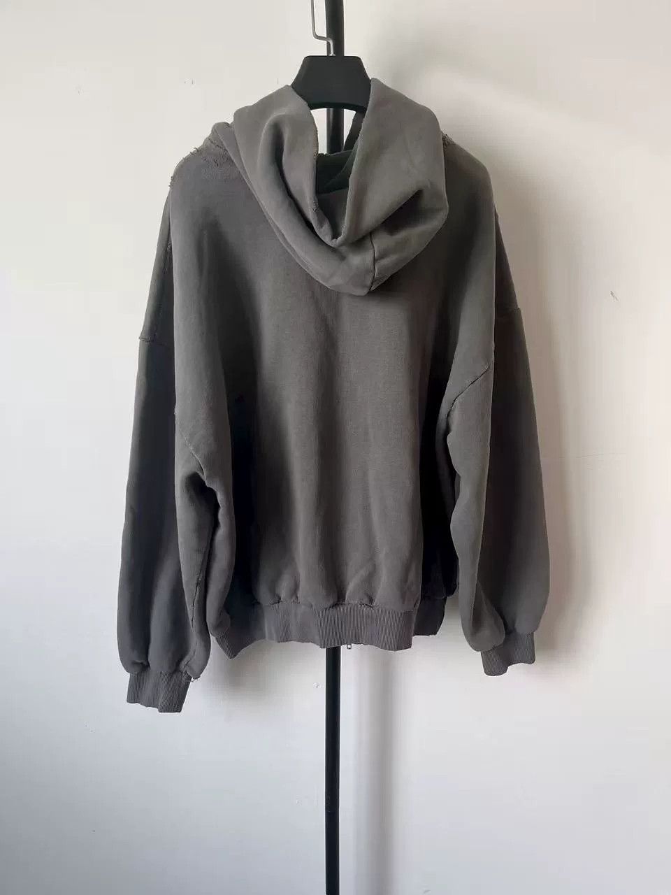 Balenciaga Balenciaga Human Being Zip Hoodie Gray XL Size US XL / EU 56 / 4 - 3 Thumbnail