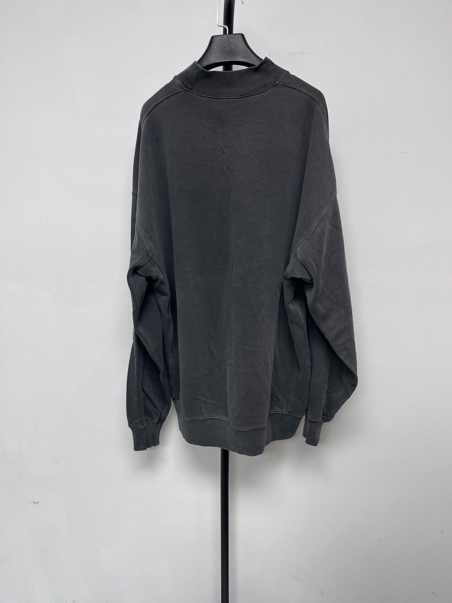 Balenciaga Balenciaga Not The New Logo Sweatshirt XS Size US XS / EU 42 / 0 - 3 Thumbnail