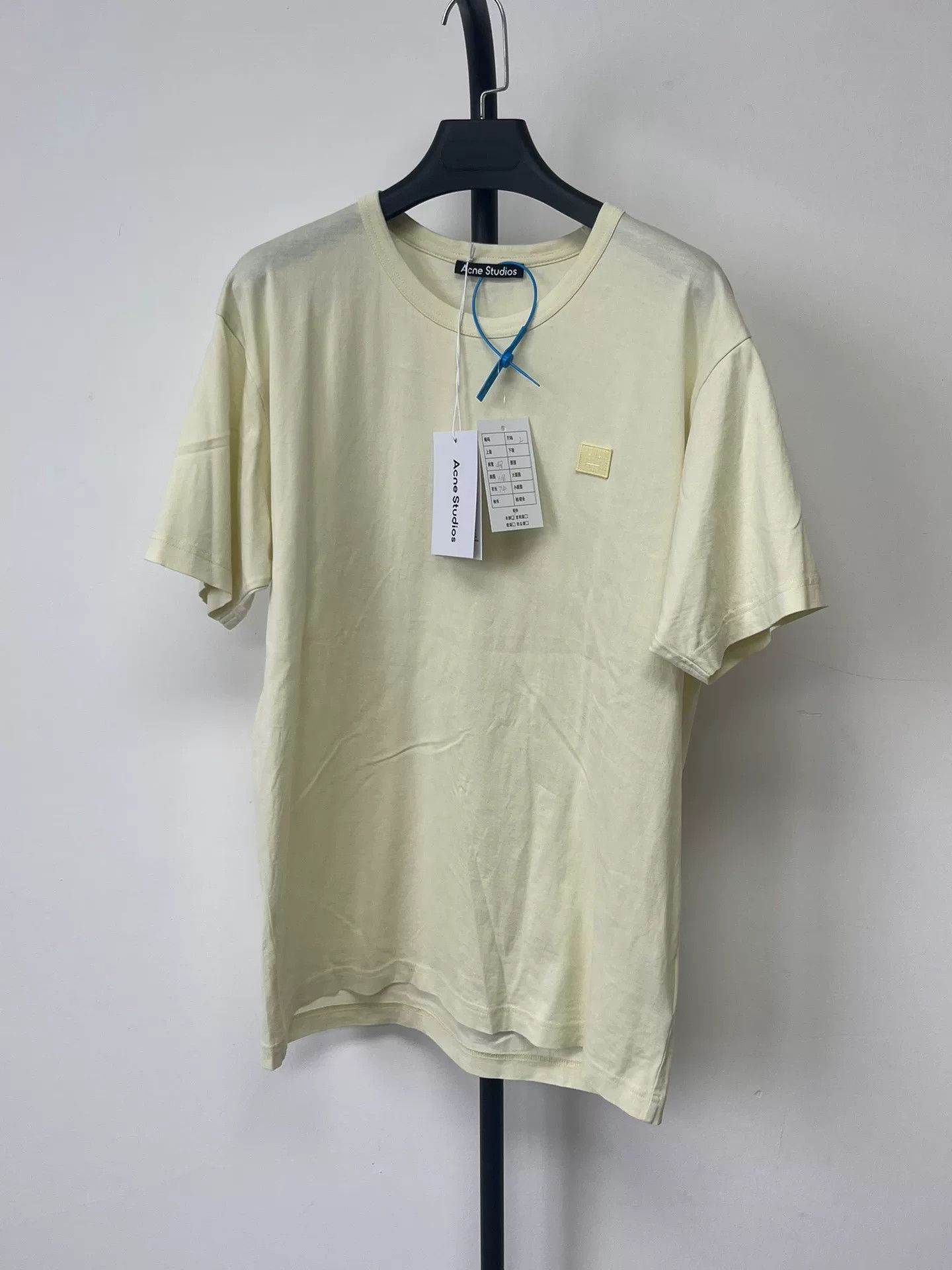 Acne Studios Acne Studios Yellow Face Patch T-Shirt L Size US L / EU 52-54 / 3 - 2 Thumbnail