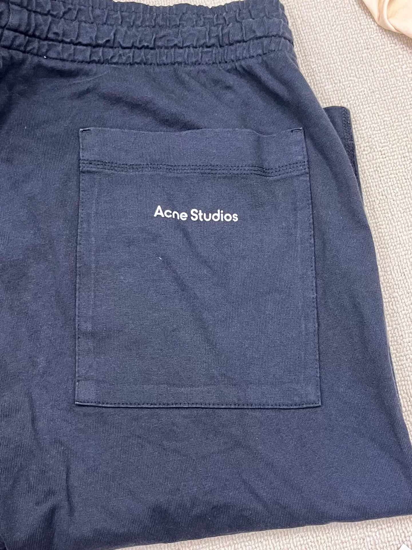 Acne Studios Acne Studios Logo Print Sweat Shorts M Size US 32 / EU 48 - 4 Thumbnail