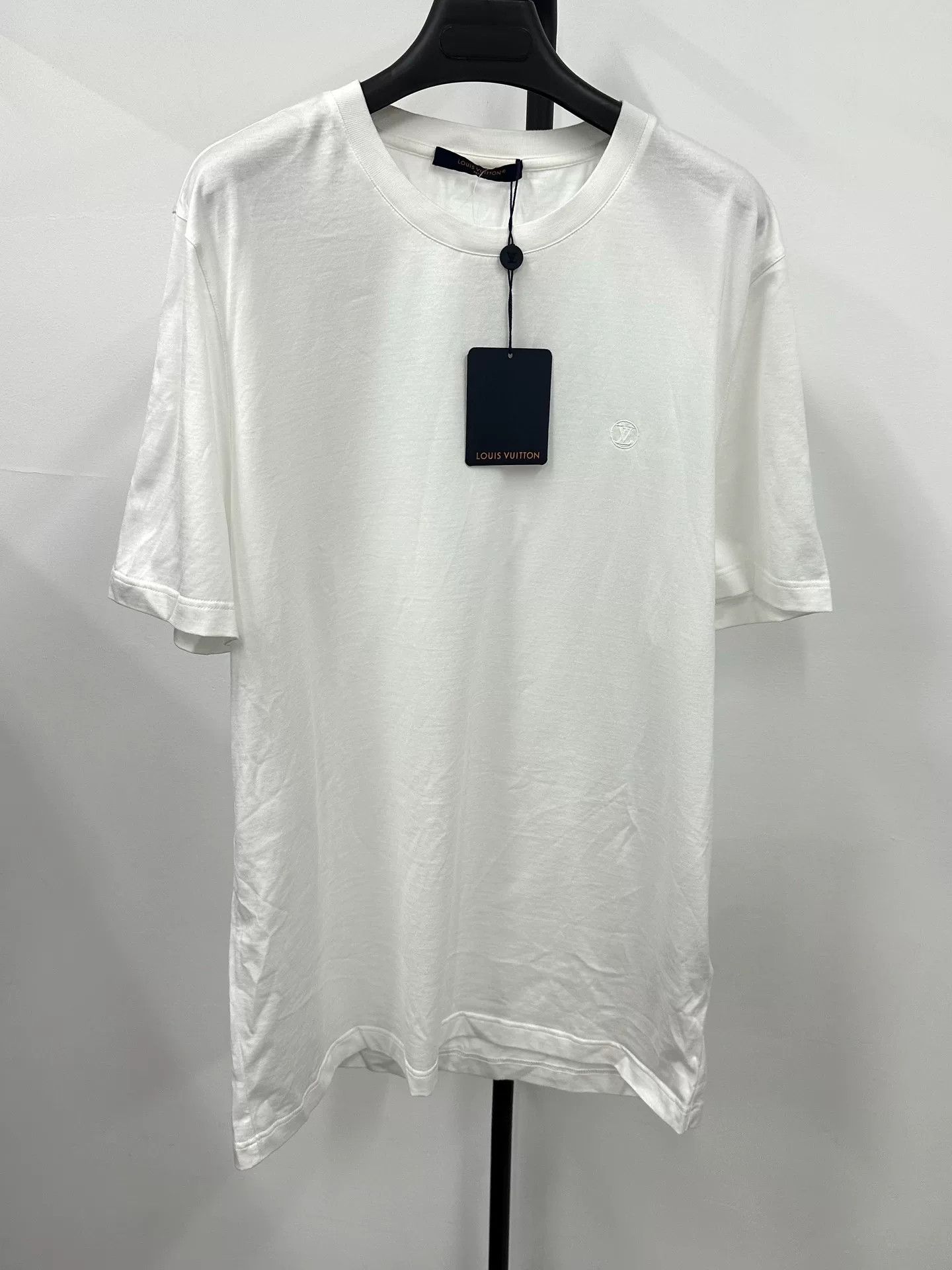Louis Vuitton Louis Vuitton Embroidered Logo T-Shirt XXL Size US XXL / EU 58 / 5 - 2 Thumbnail