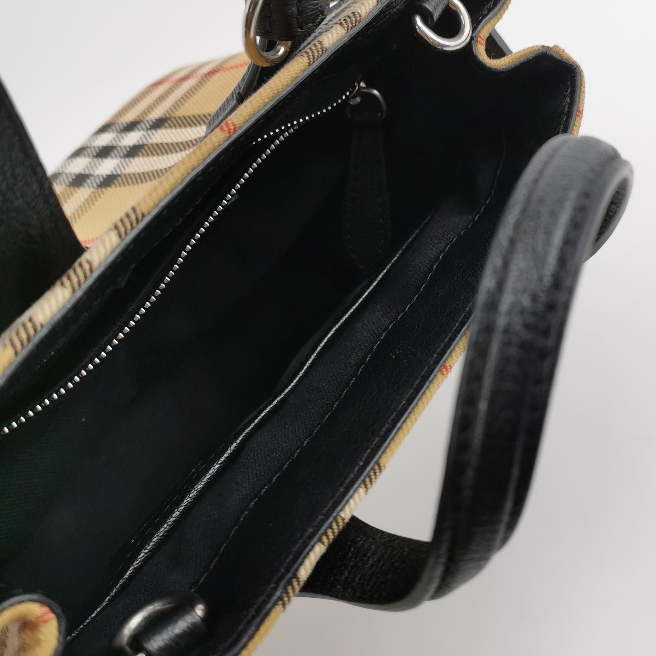 Burberry Burberry Women os Shoulder Bags Size ONE SIZE - 5 Thumbnail