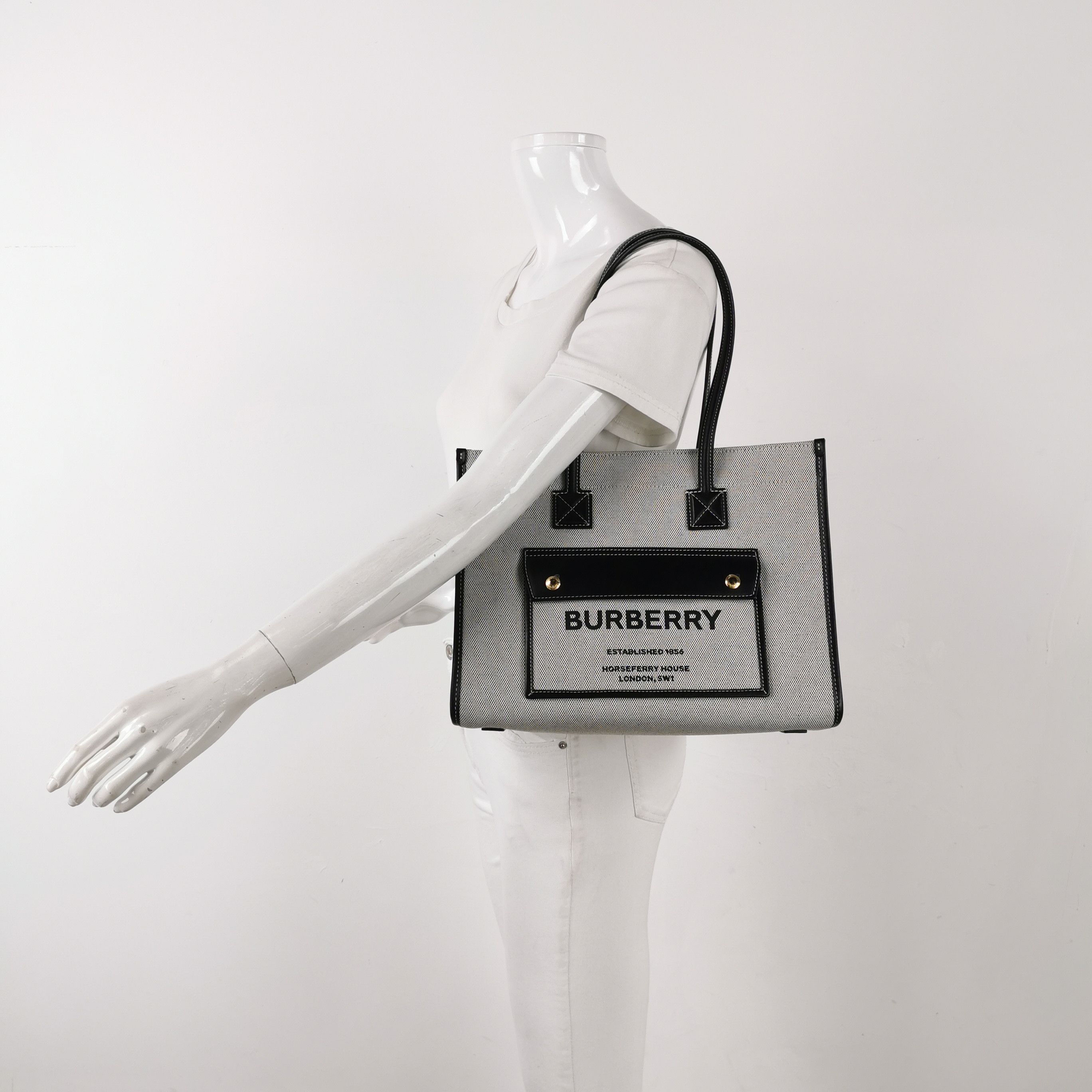 Burberry Burberry Women os Shoulder Bags Size ONE SIZE - 2 Thumbnail