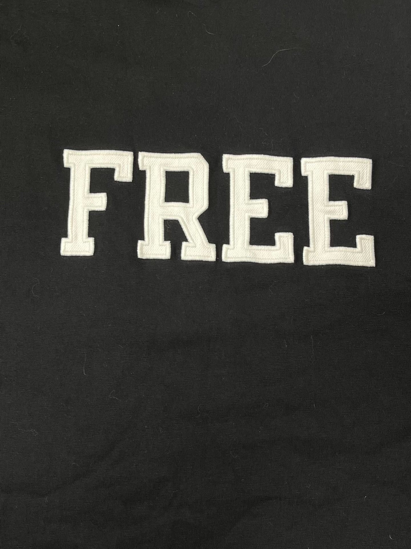 Balenciaga Balenciaga Free Logo Print T-Shirt US XXS Size US XXS / EU 40 - 4 Thumbnail