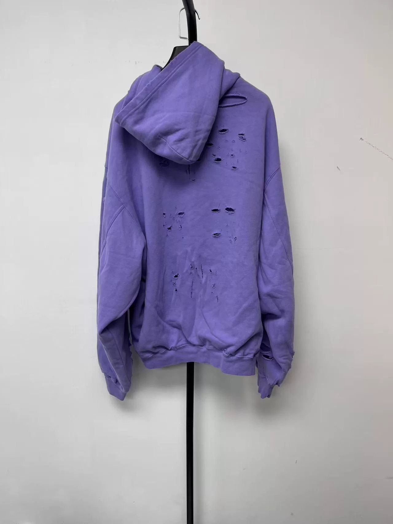Balenciaga Balenciaga Distressed Logo Hoodie XS Size US XS / EU 42 / 0 - 3 Thumbnail