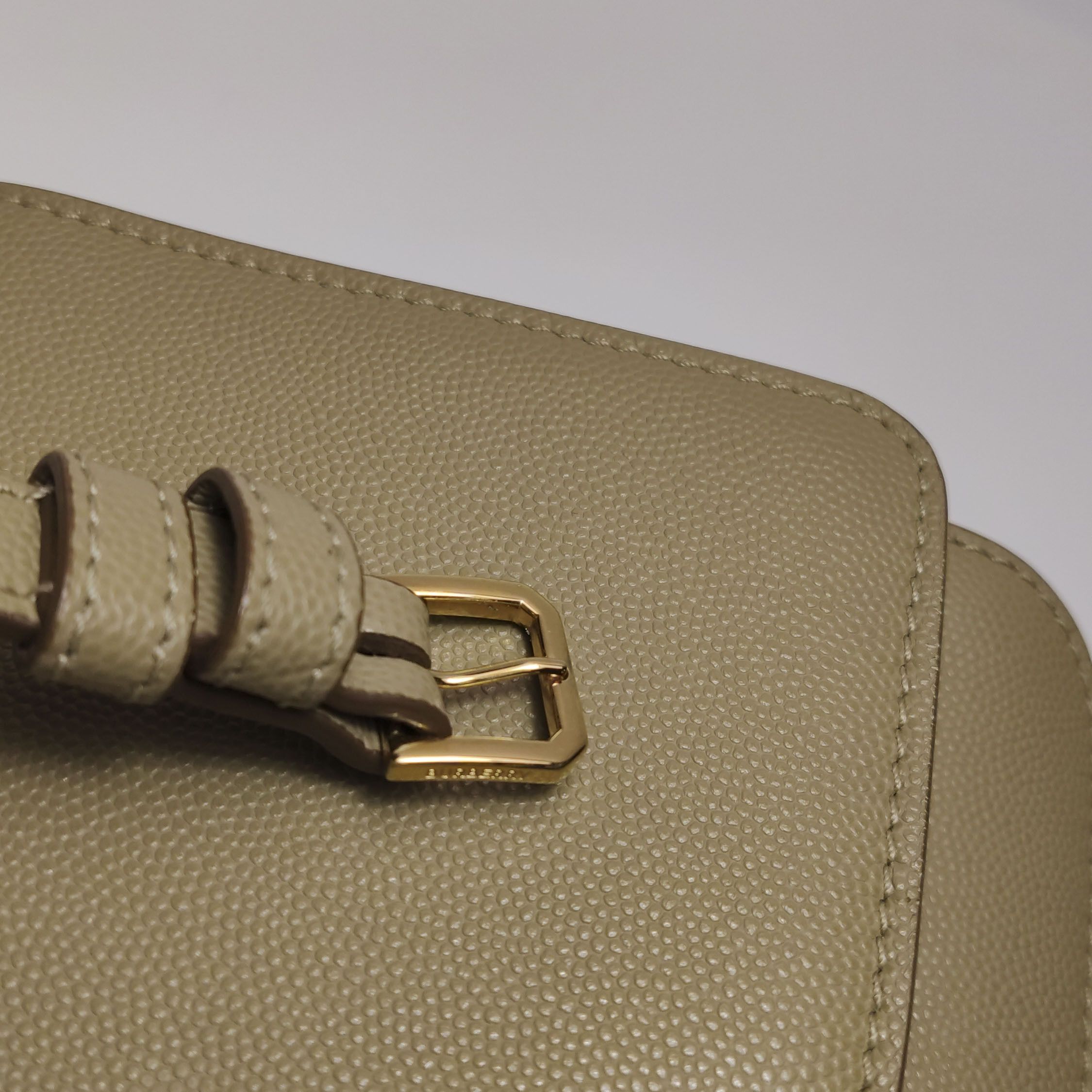 Burberry Burberry Women os Crossbody Bags Size ONE SIZE - 16 Thumbnail