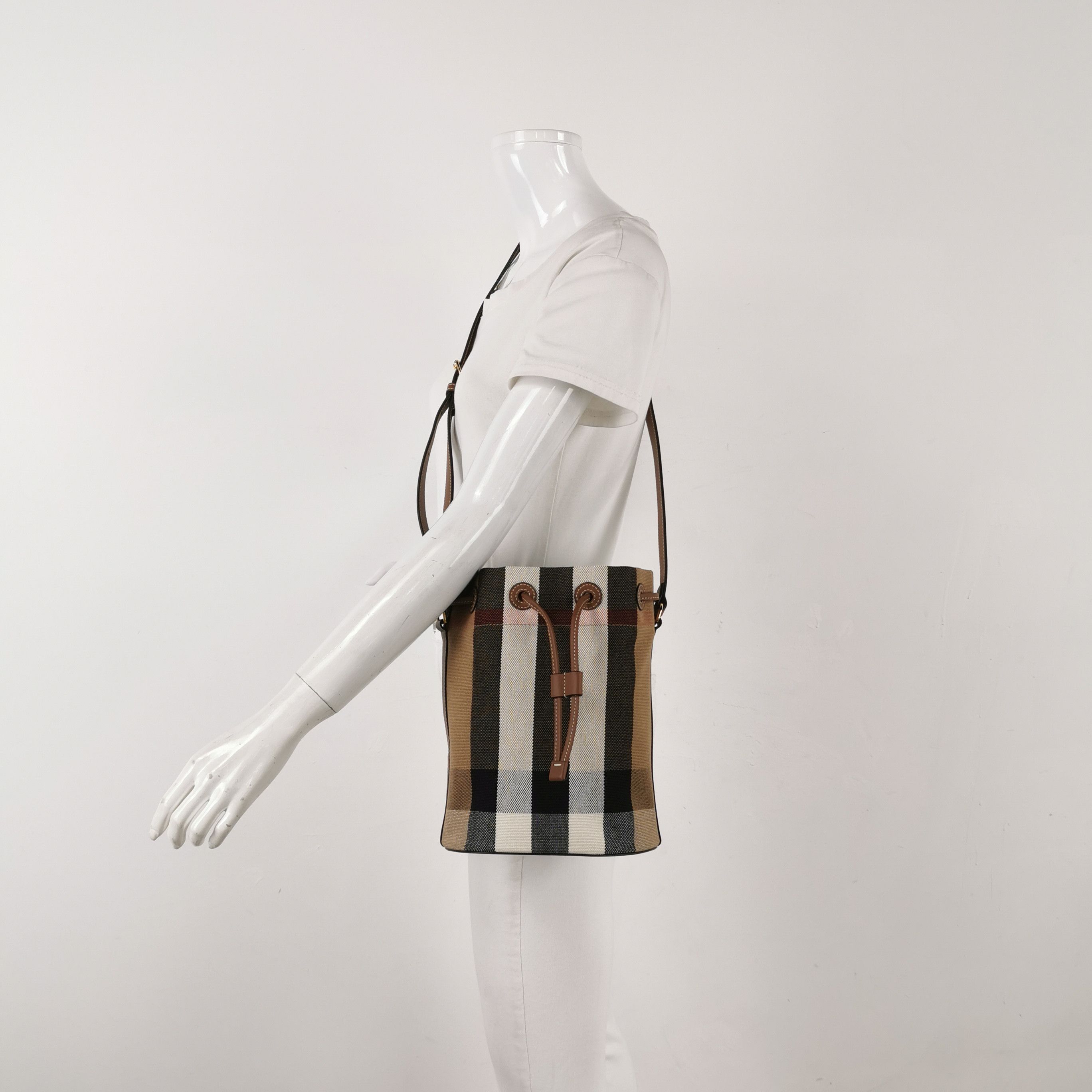 Burberry Burberry Women os Shoulder Bags Size ONE SIZE - 2 Thumbnail