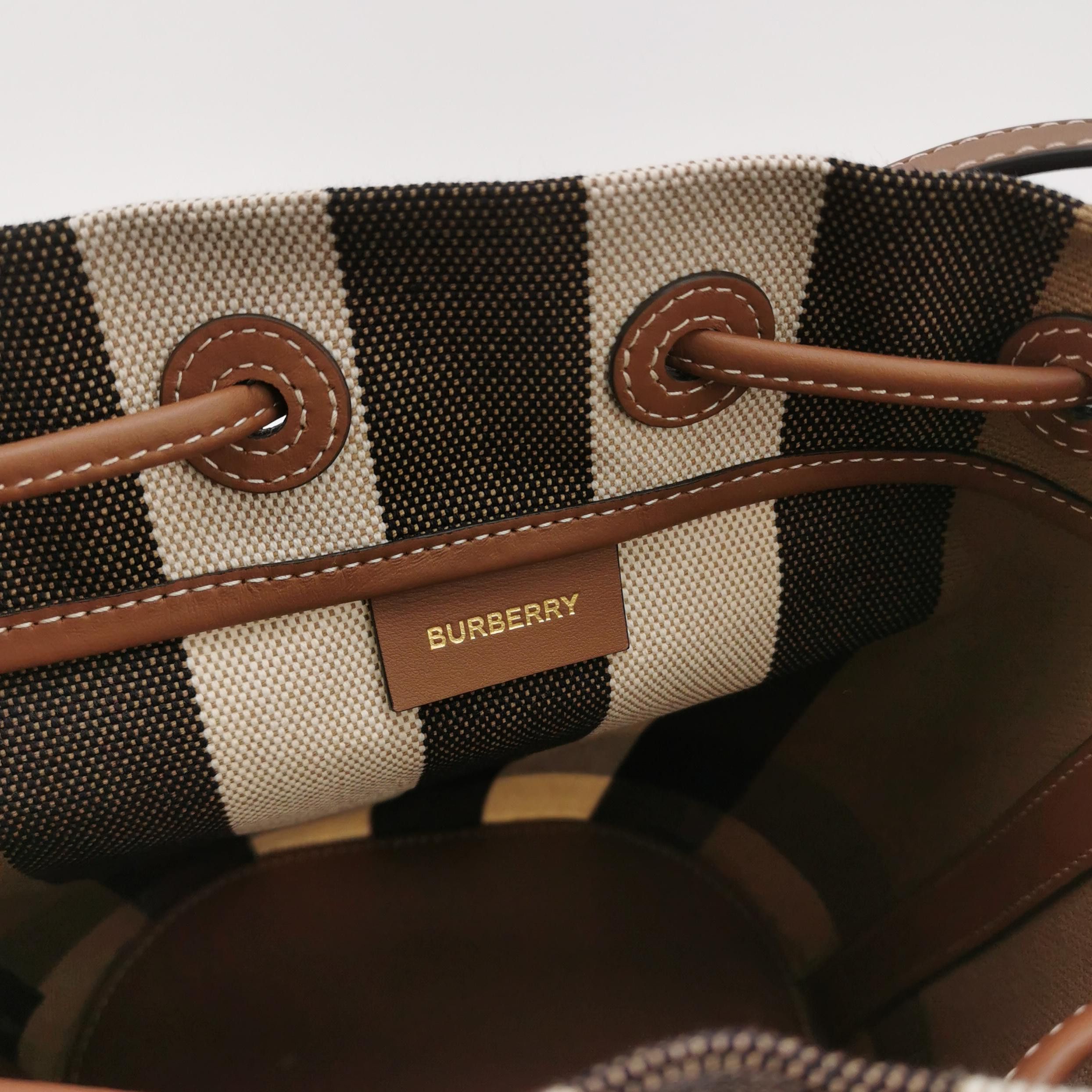 Burberry Burberry Women os Shoulder Bags Size ONE SIZE - 8 Thumbnail