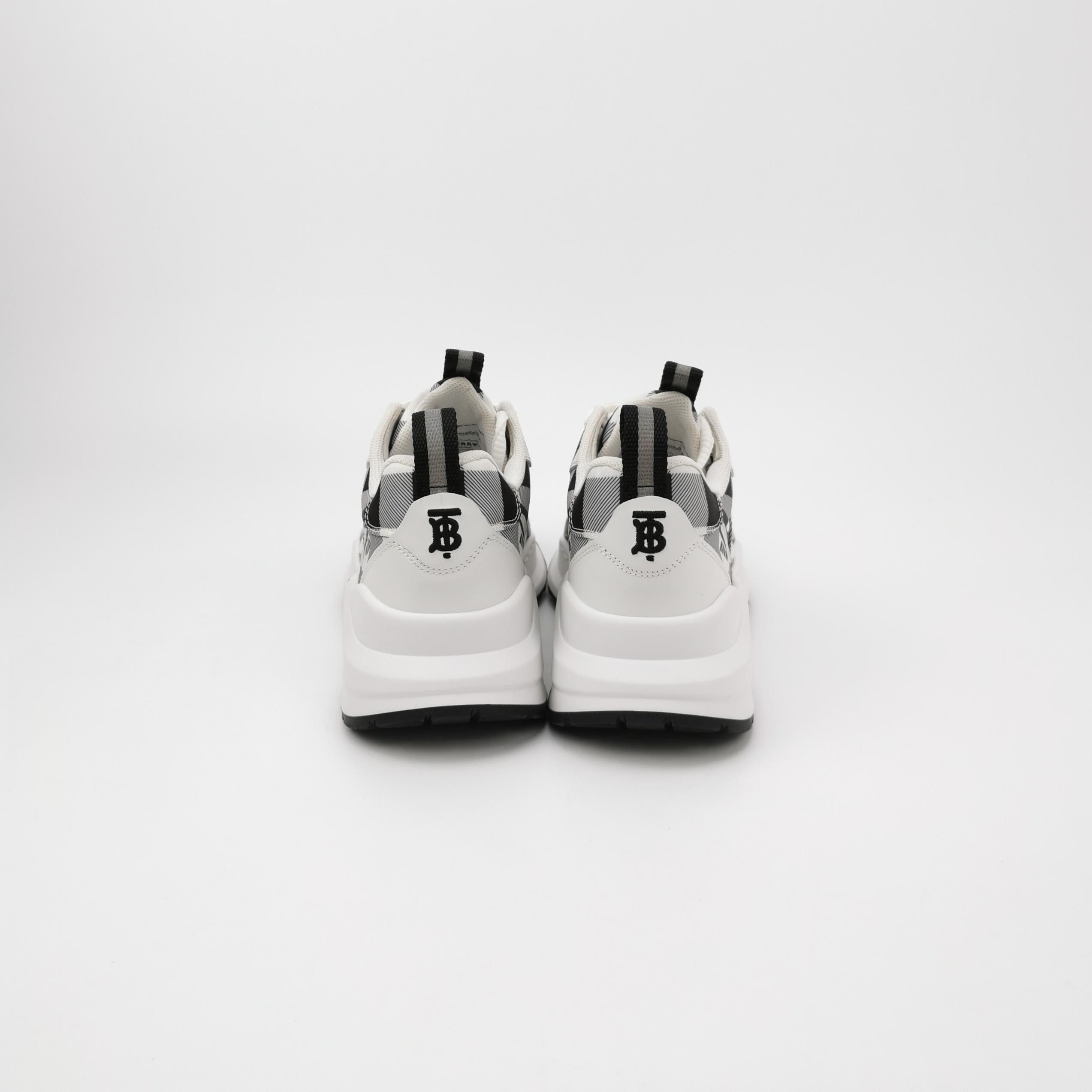 Burberry Burberry Women 5 Lowtop Sneakers Size US 5 / IT 35 - 4 Thumbnail