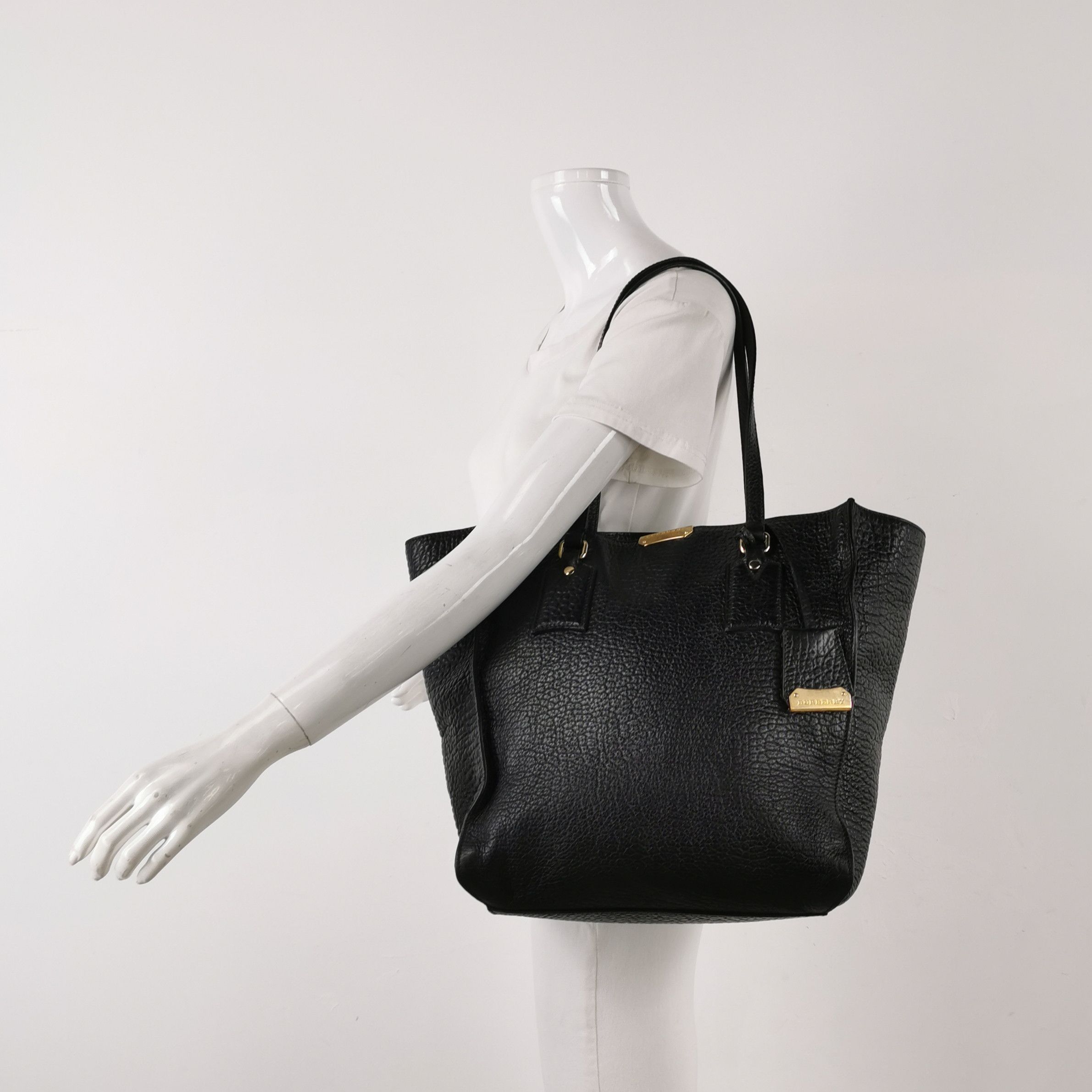 Burberry Burberry Women os Shoulder Bags Size ONE SIZE - 2 Thumbnail