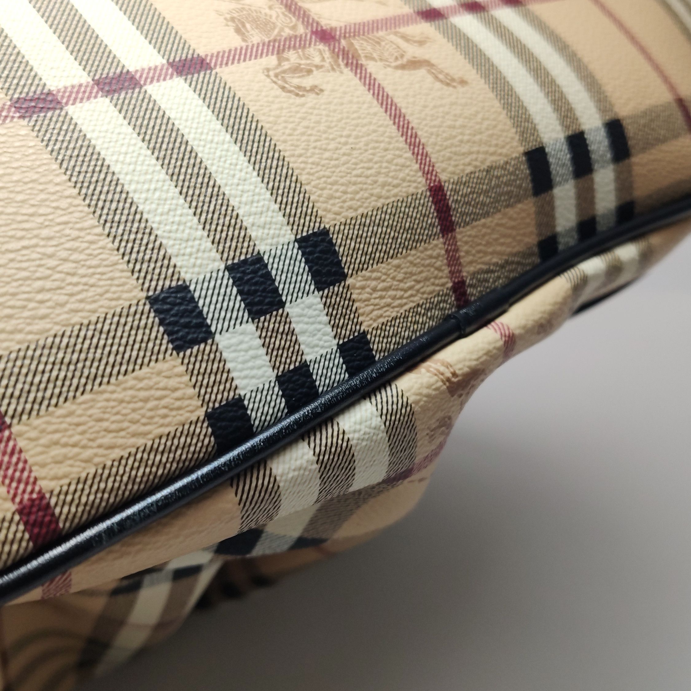 Burberry Burberry Women os Shoulder Bags Size ONE SIZE - 20 Thumbnail
