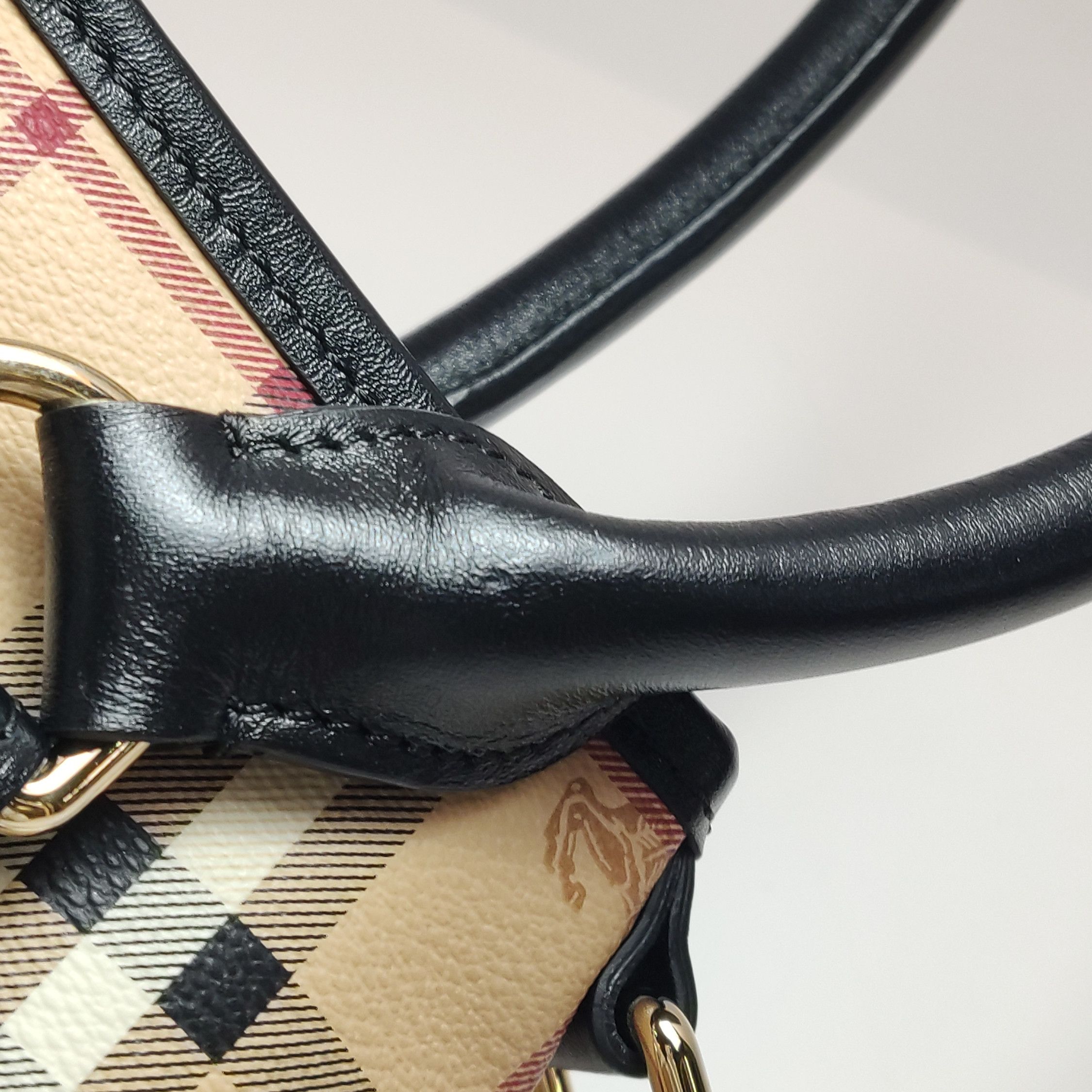 Burberry Burberry Women os Shoulder Bags Size ONE SIZE - 22 Thumbnail