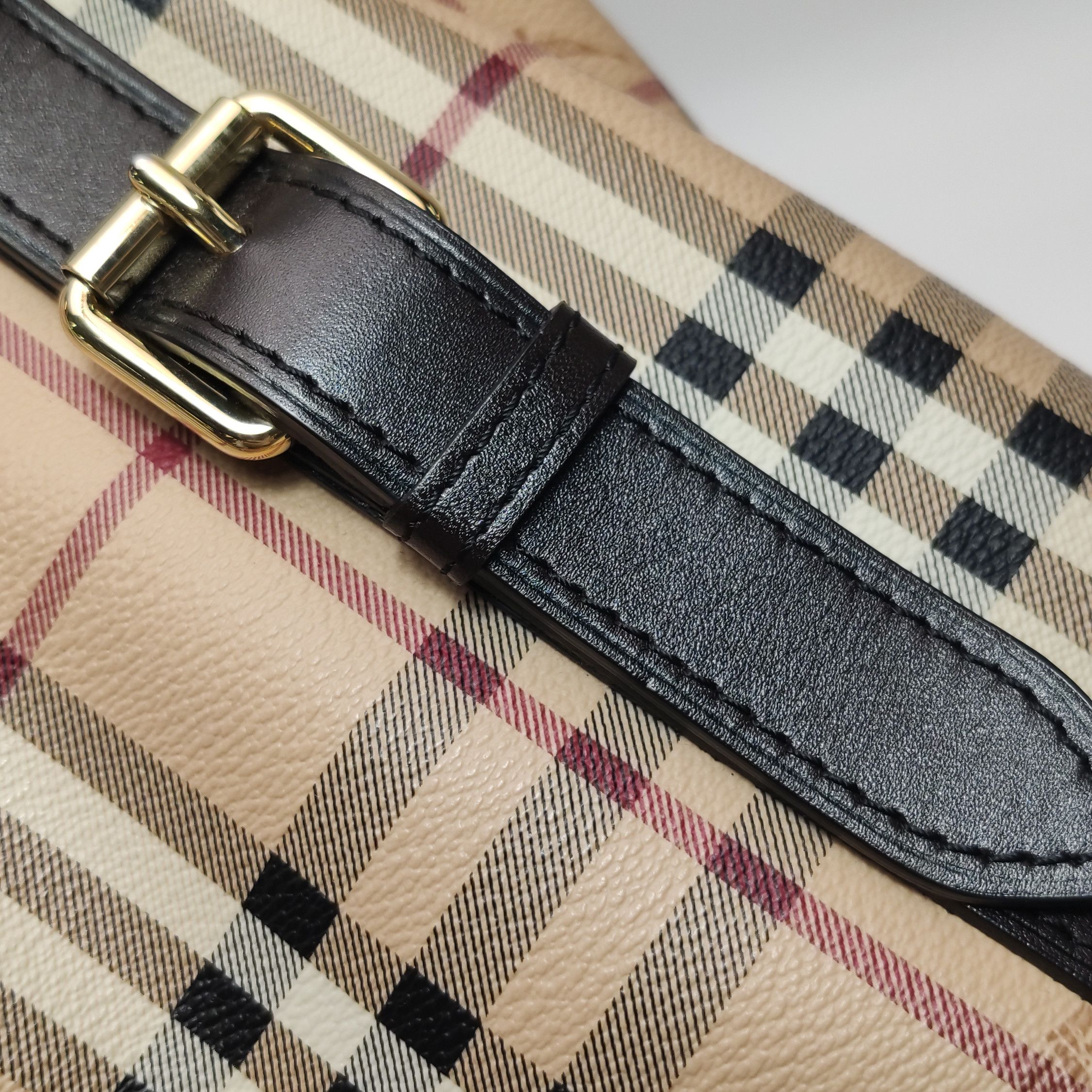 Burberry Burberry Women os Shoulder Bags Size ONE SIZE - 19 Thumbnail