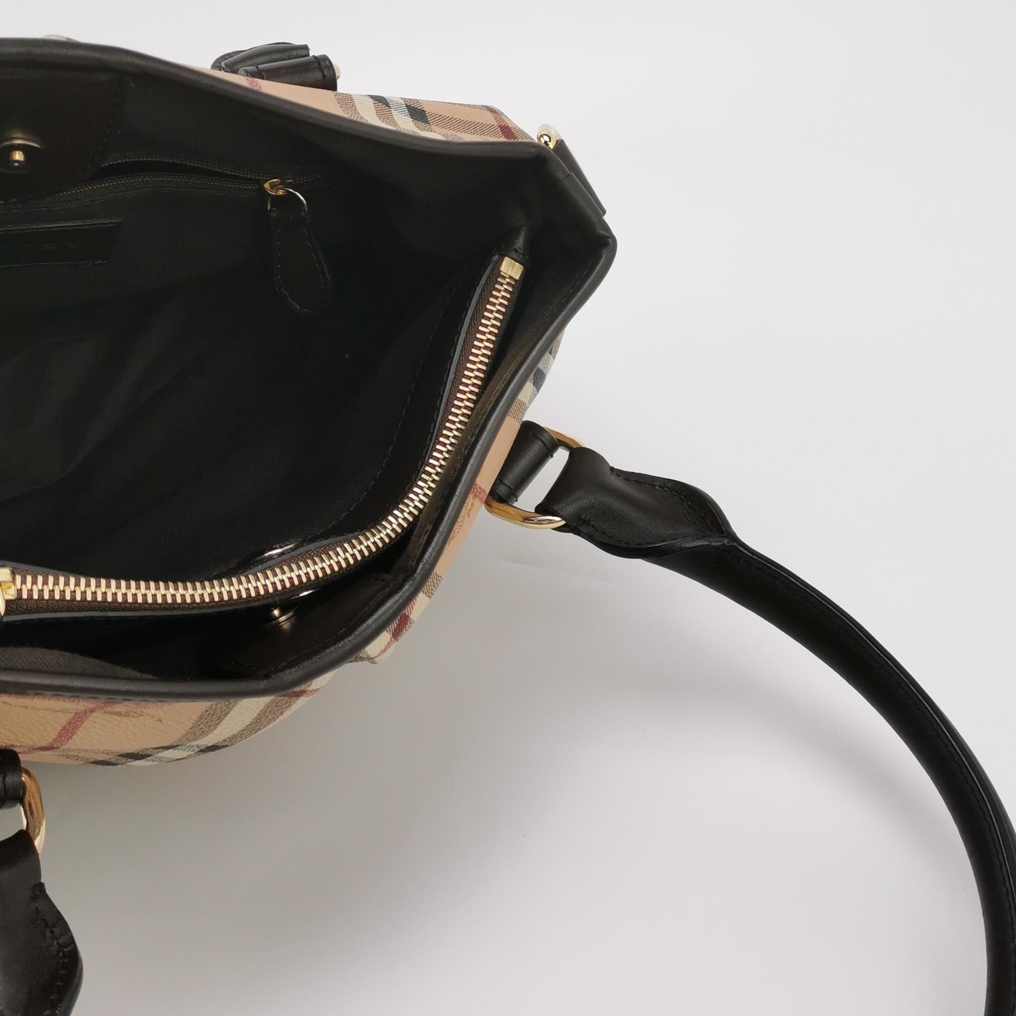 Burberry Burberry Women os Shoulder Bags Size ONE SIZE - 7 Thumbnail