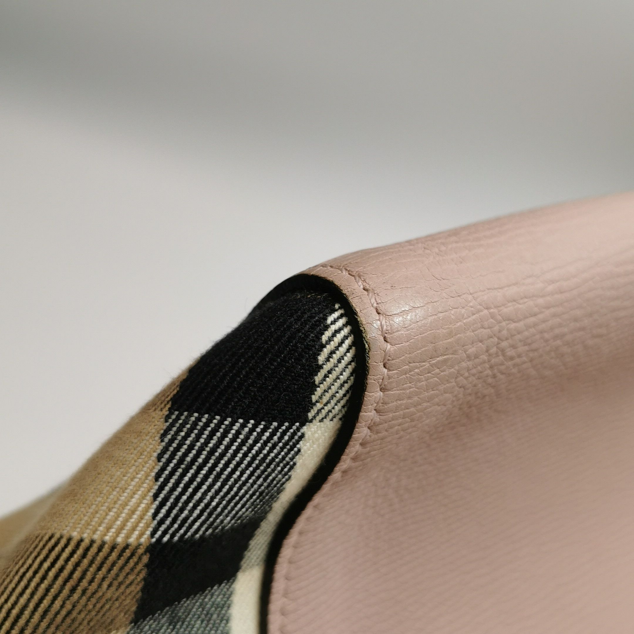 Burberry Burberry Women os Shoulder Bags Size ONE SIZE - 16 Thumbnail