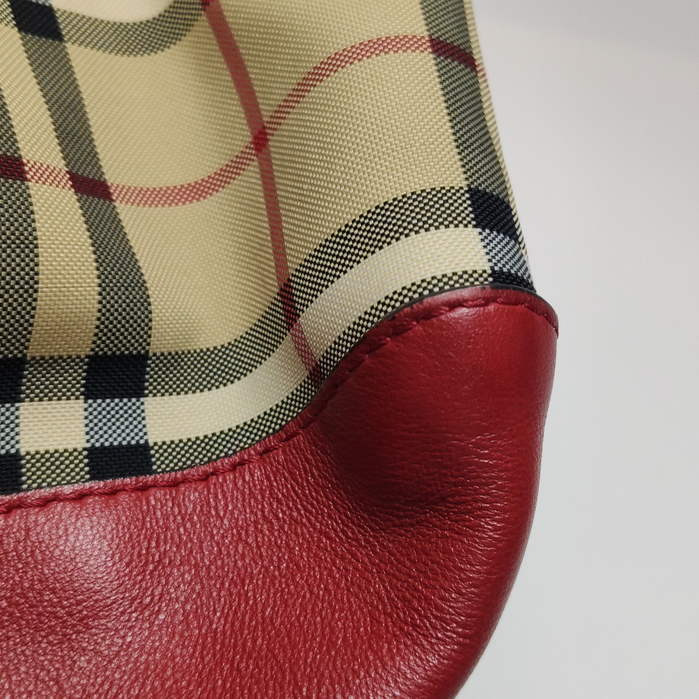 Burberry Burberry Women os Shoulder Bags Size ONE SIZE - 17 Thumbnail