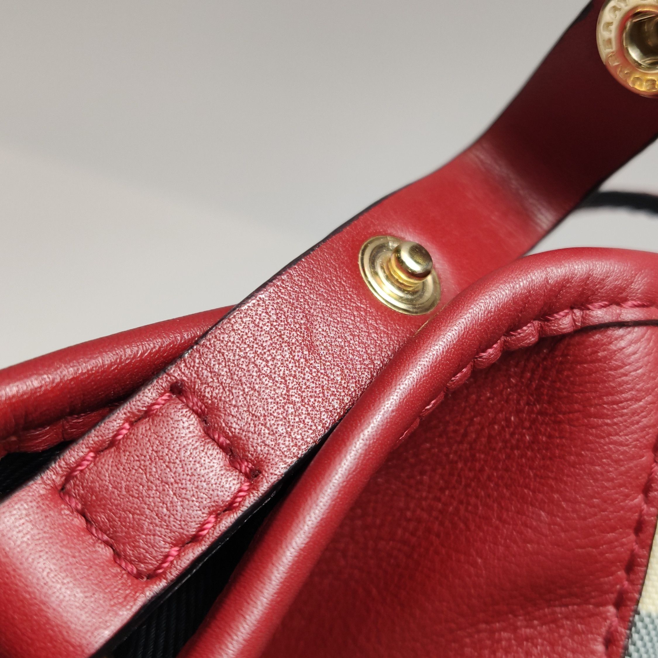 Burberry Burberry Women os Shoulder Bags Size ONE SIZE - 19 Thumbnail